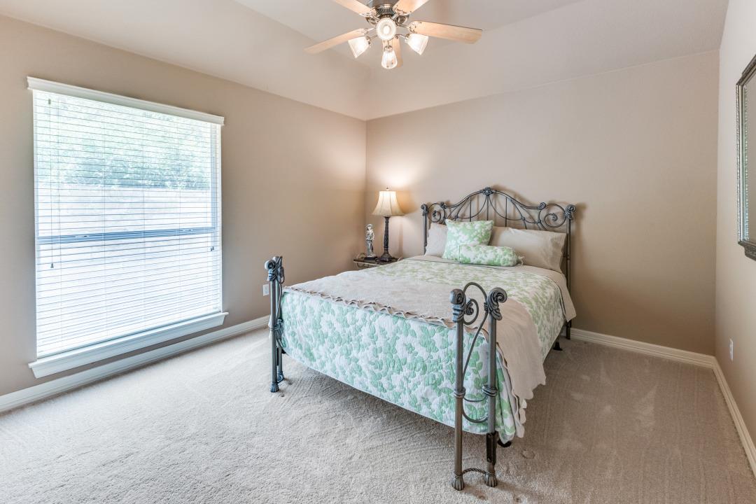 402 Palos Verdes Dr, Lakeway, TX 78734