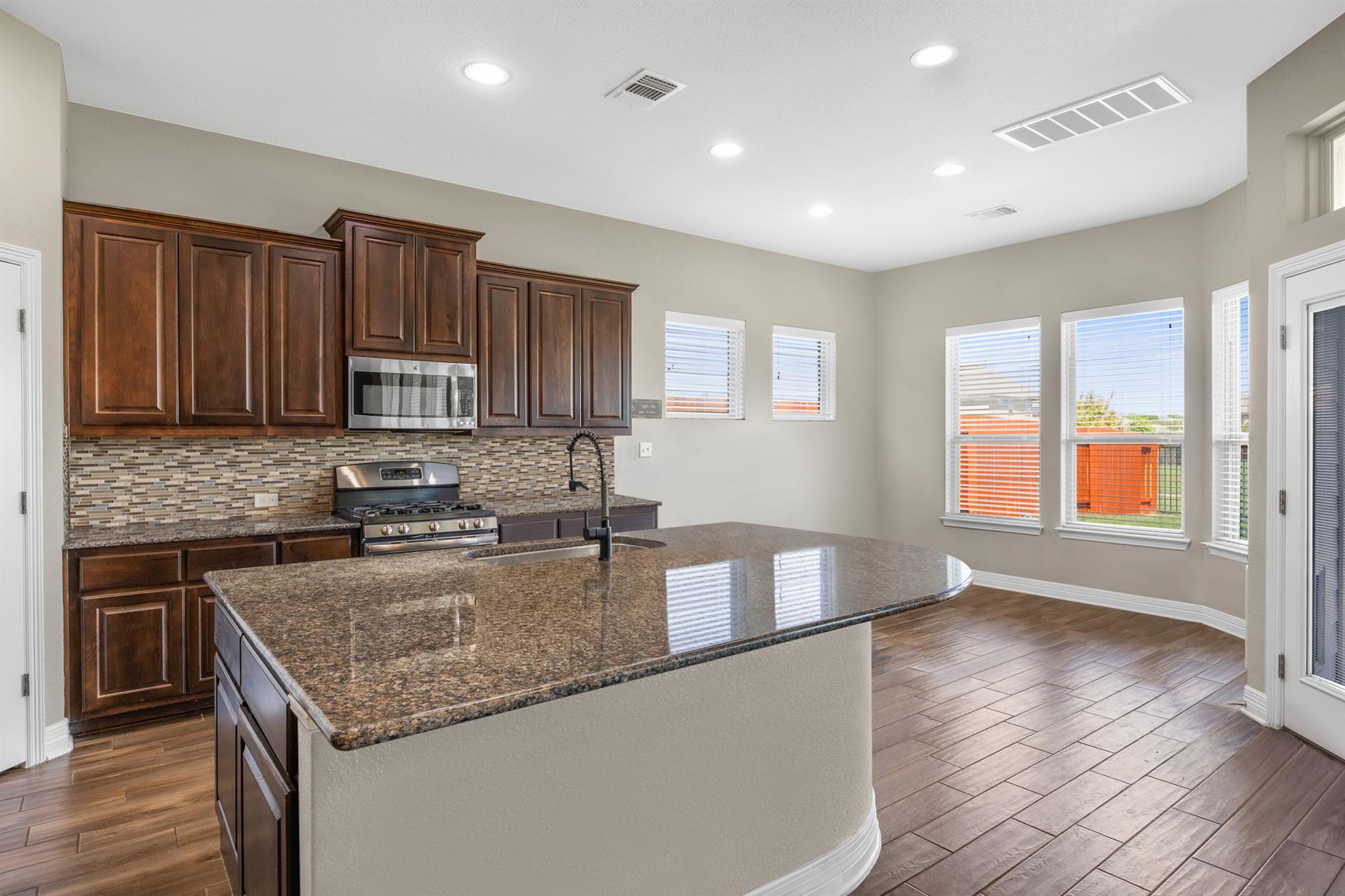 208 Blue Waterleaf Ln, Georgetown, TX 78626