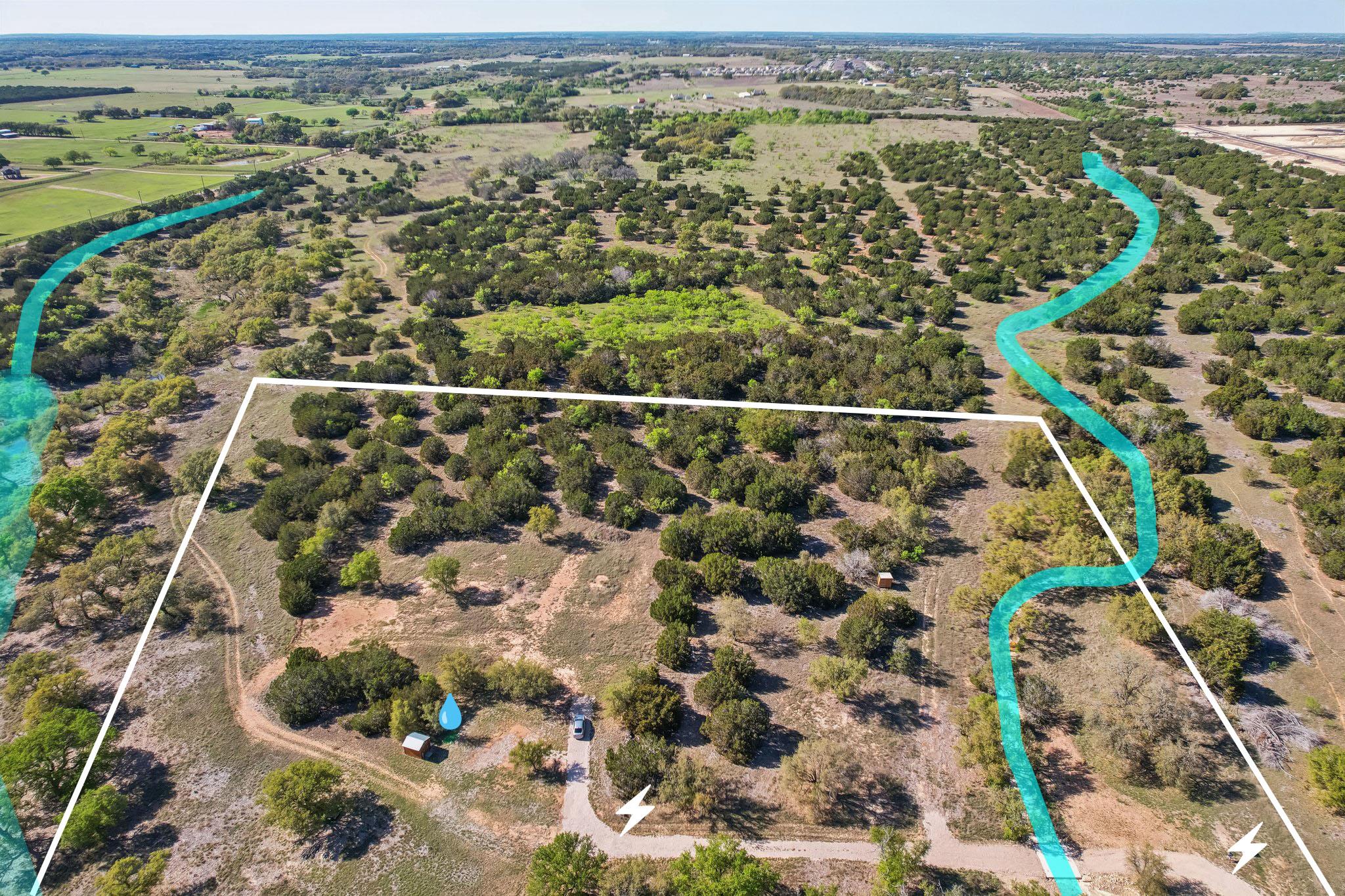 2654 County Road 321, Bertram, TX 78605