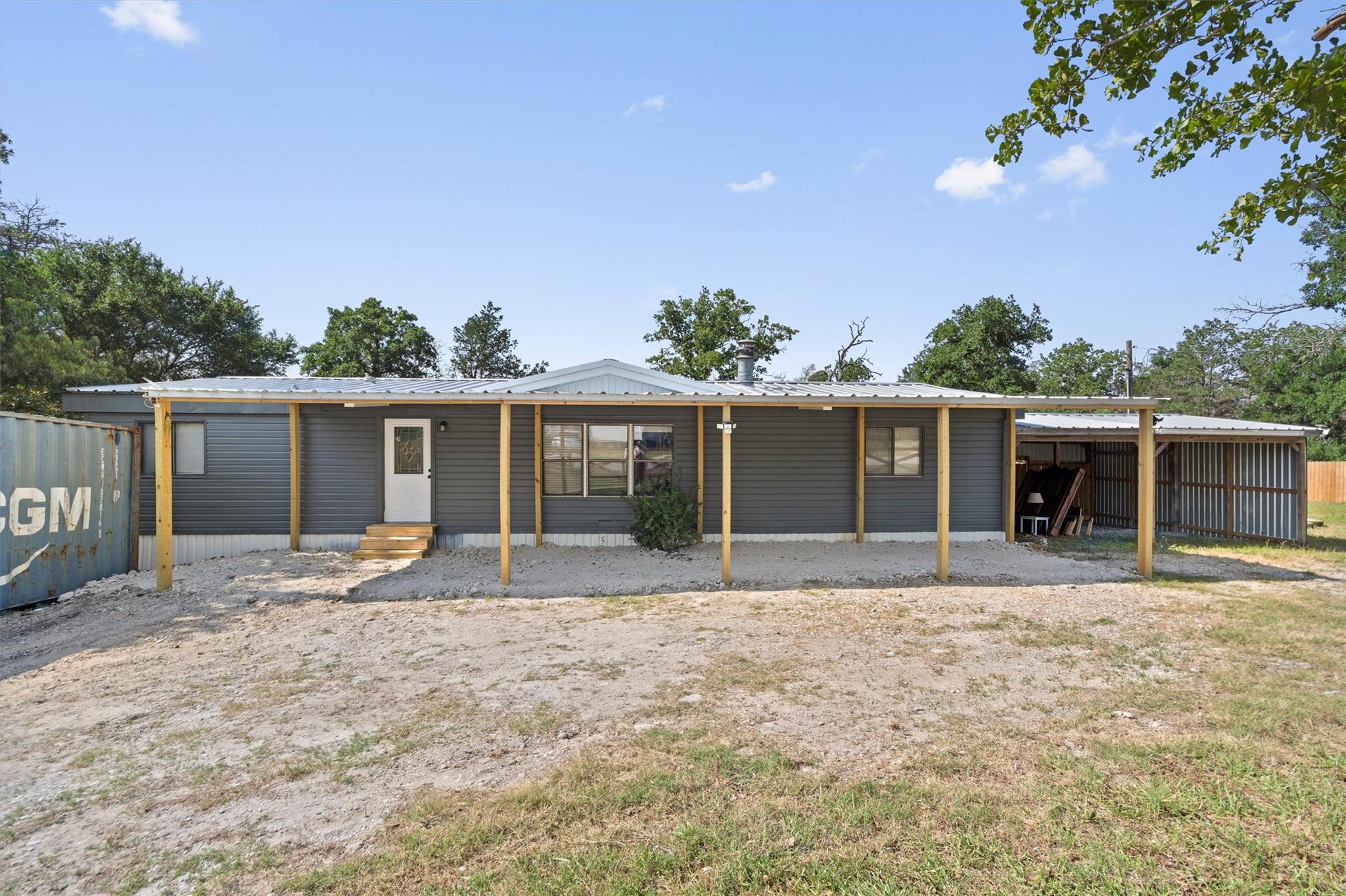 133 Deer Run, Smithville, TX 78957