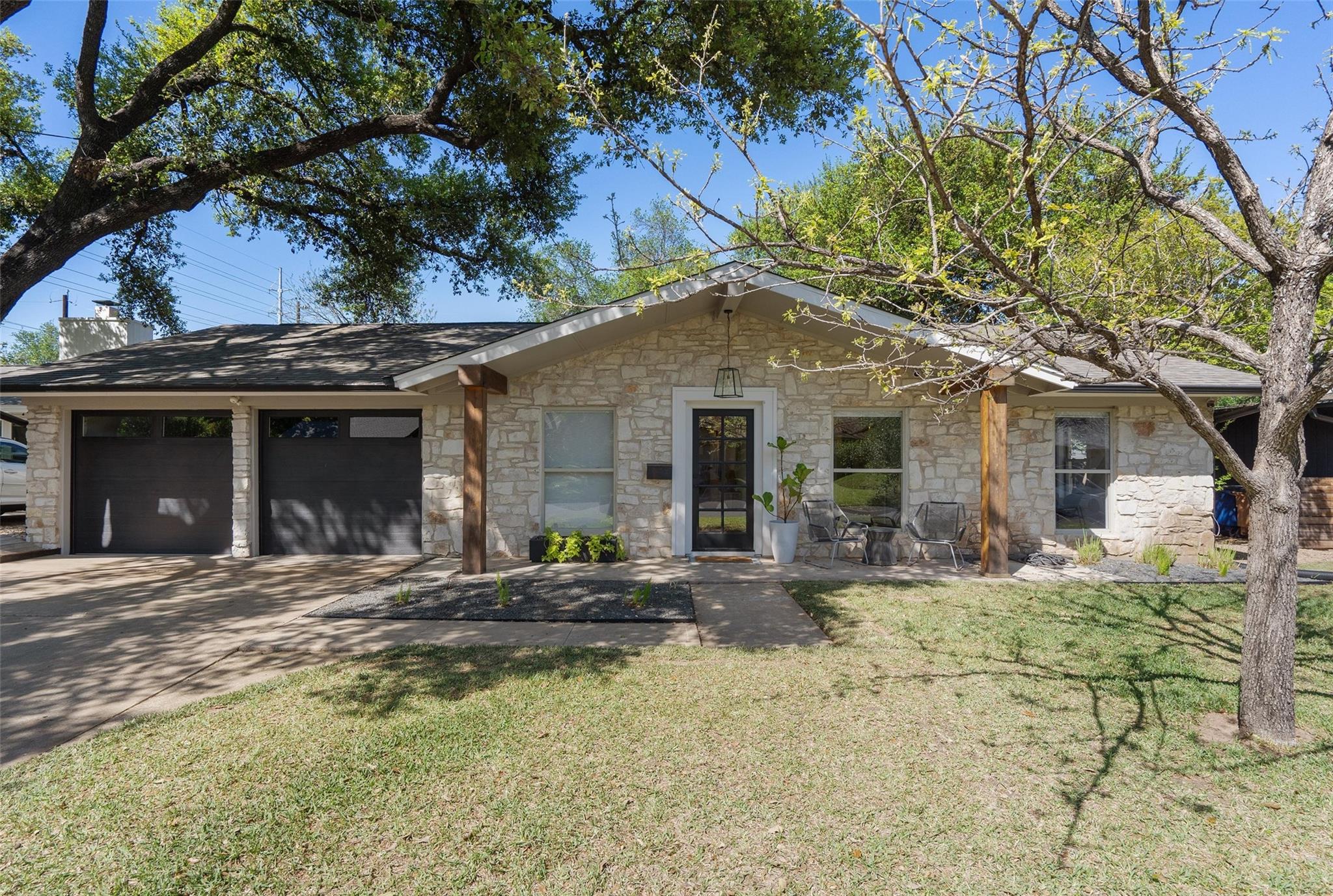 3306 Whiteway Dr, Austin, TX 78757