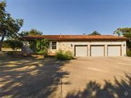126 Island Oaks Ln, Driftwood, TX 78619