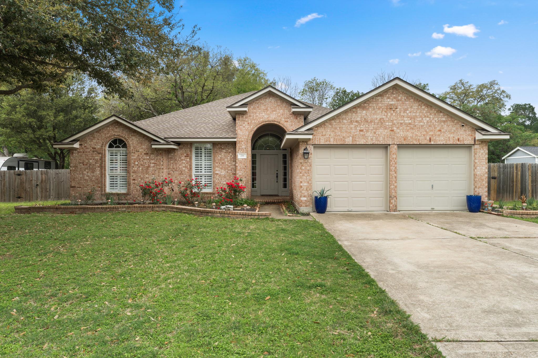 216 Bermuda Ln, Buda, TX 78610