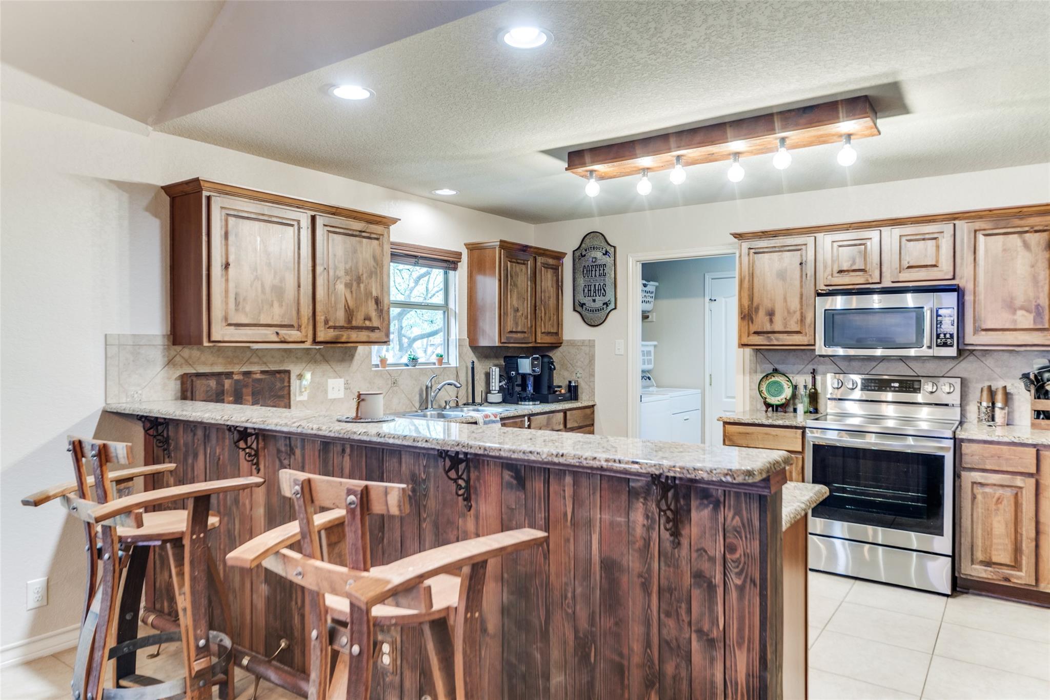 1777 Crossbow Dr, Canyon Lake, TX 78133