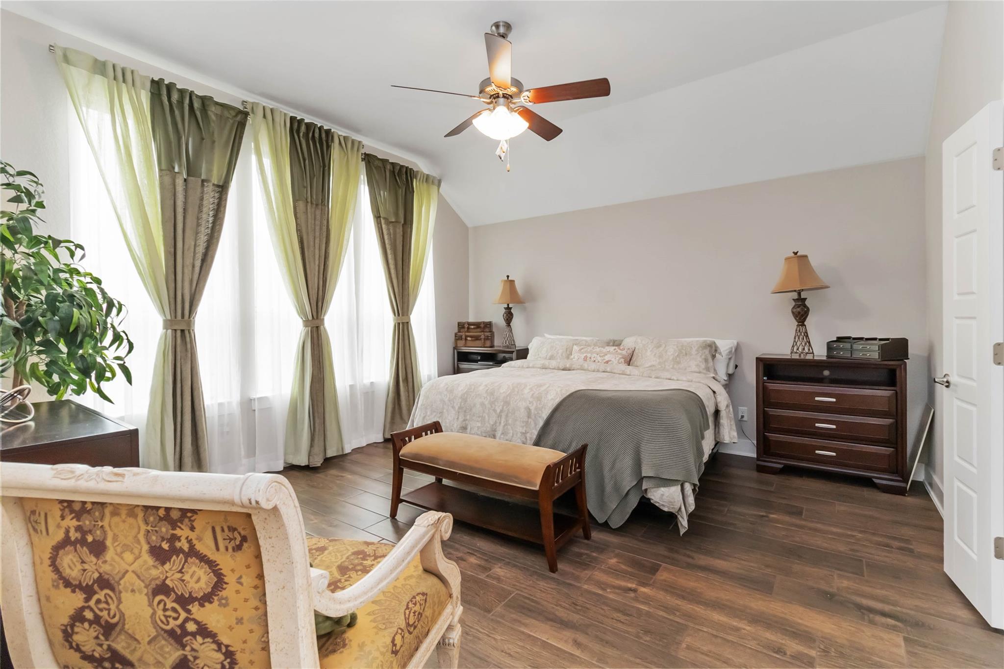 110 Buteo St, Cedar Creek, TX 78612