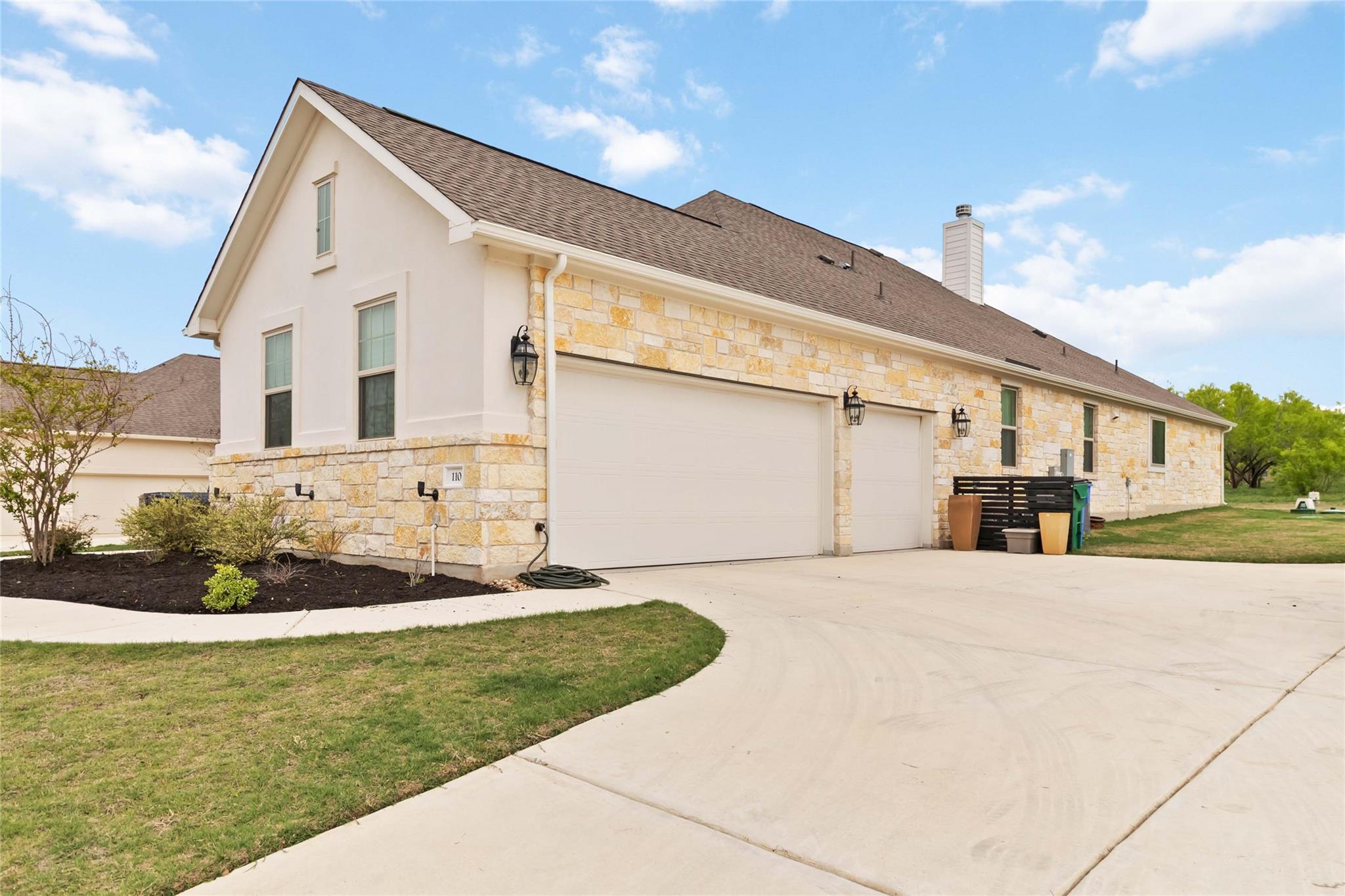 110 Buteo St, Cedar Creek, TX 78612