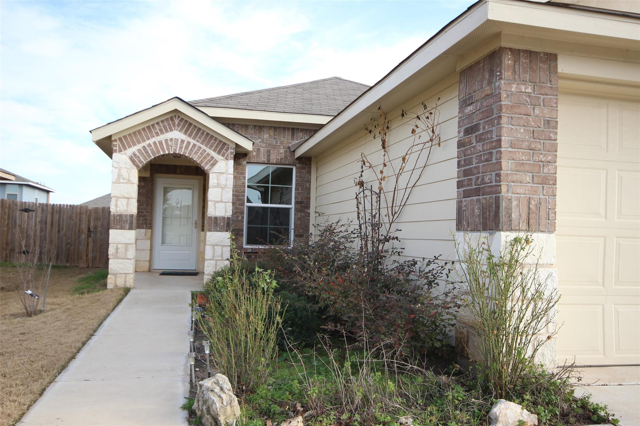 717 Silver Wing Dr, Austin, TX 78725