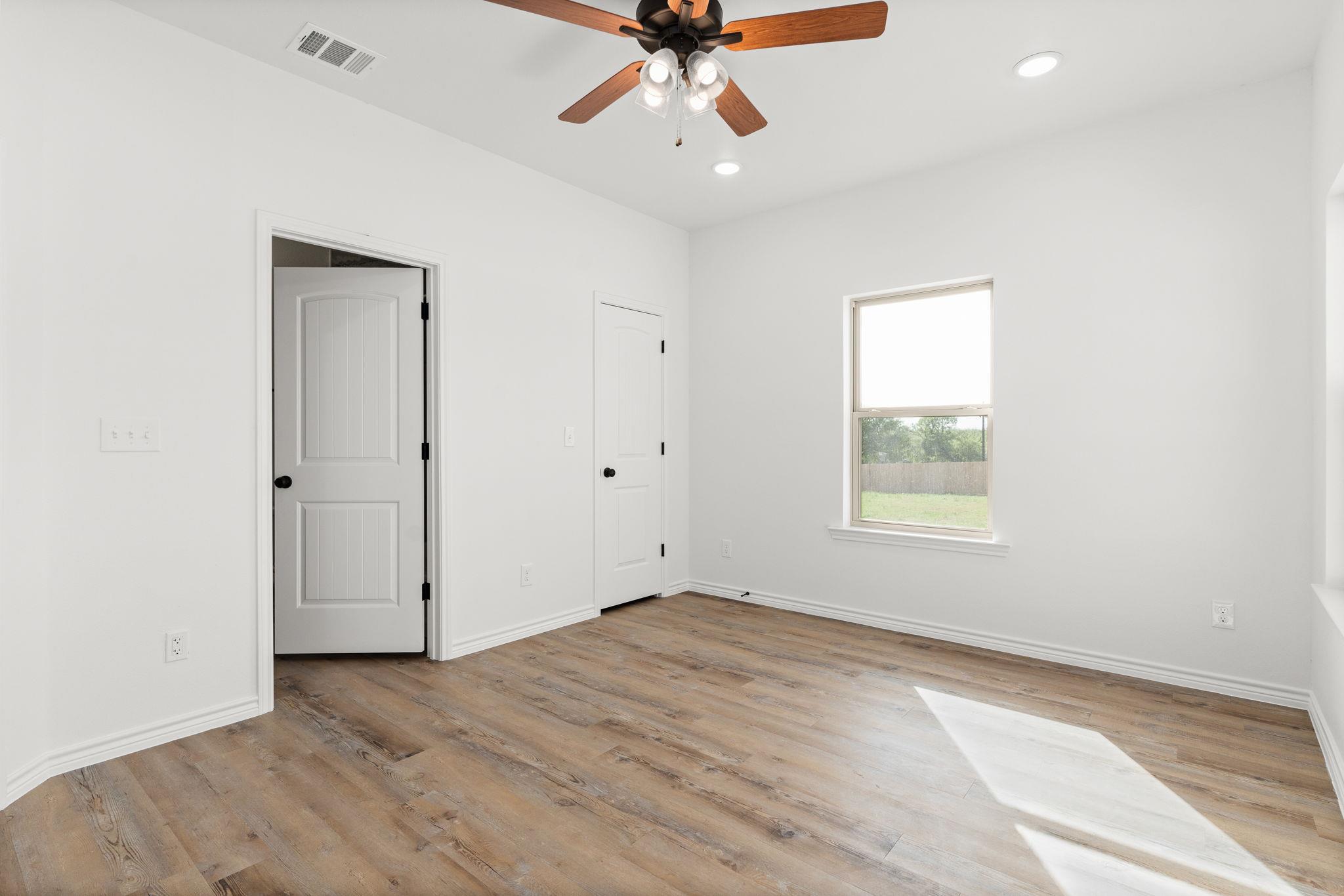 913 Blane Circle Cir, Lampasas, TX 76550
