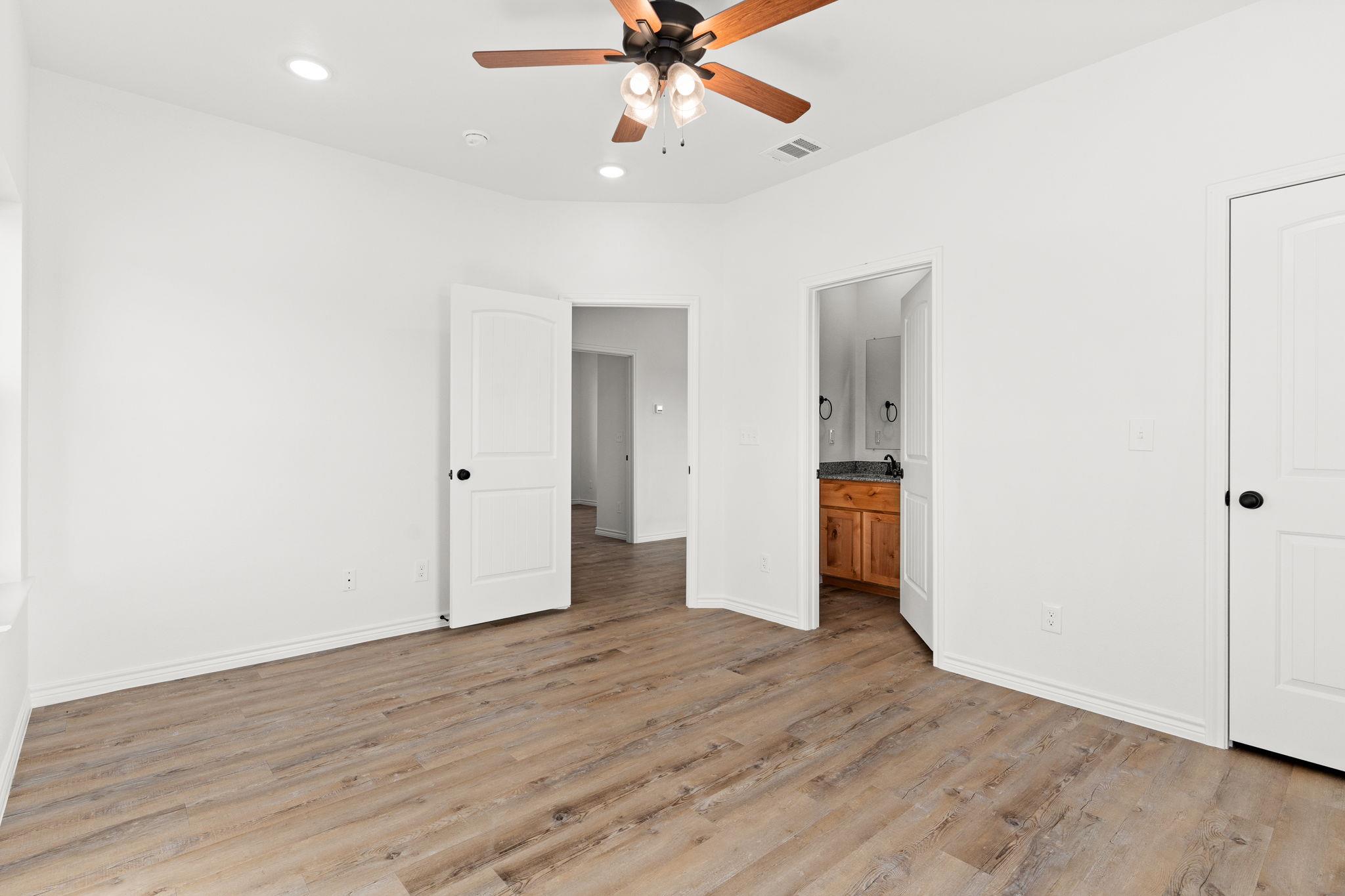 913 Blane Circle Cir, Lampasas, TX 76550