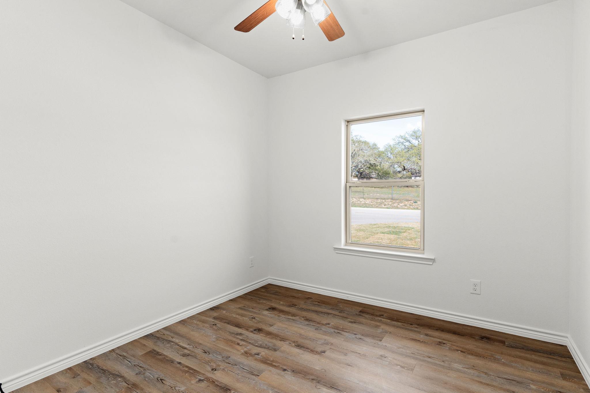 913 Blane Circle Cir, Lampasas, TX 76550