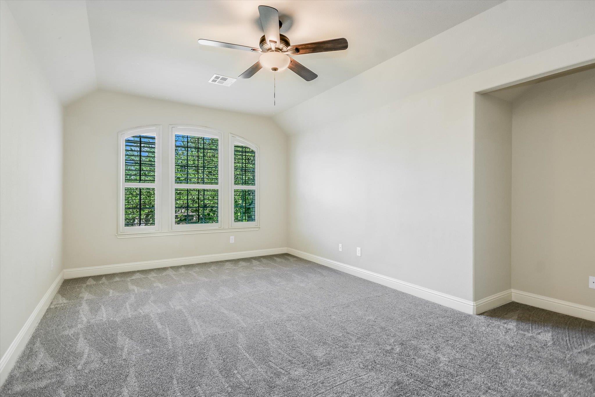 7020 Mitra Dr, Austin, TX 78739