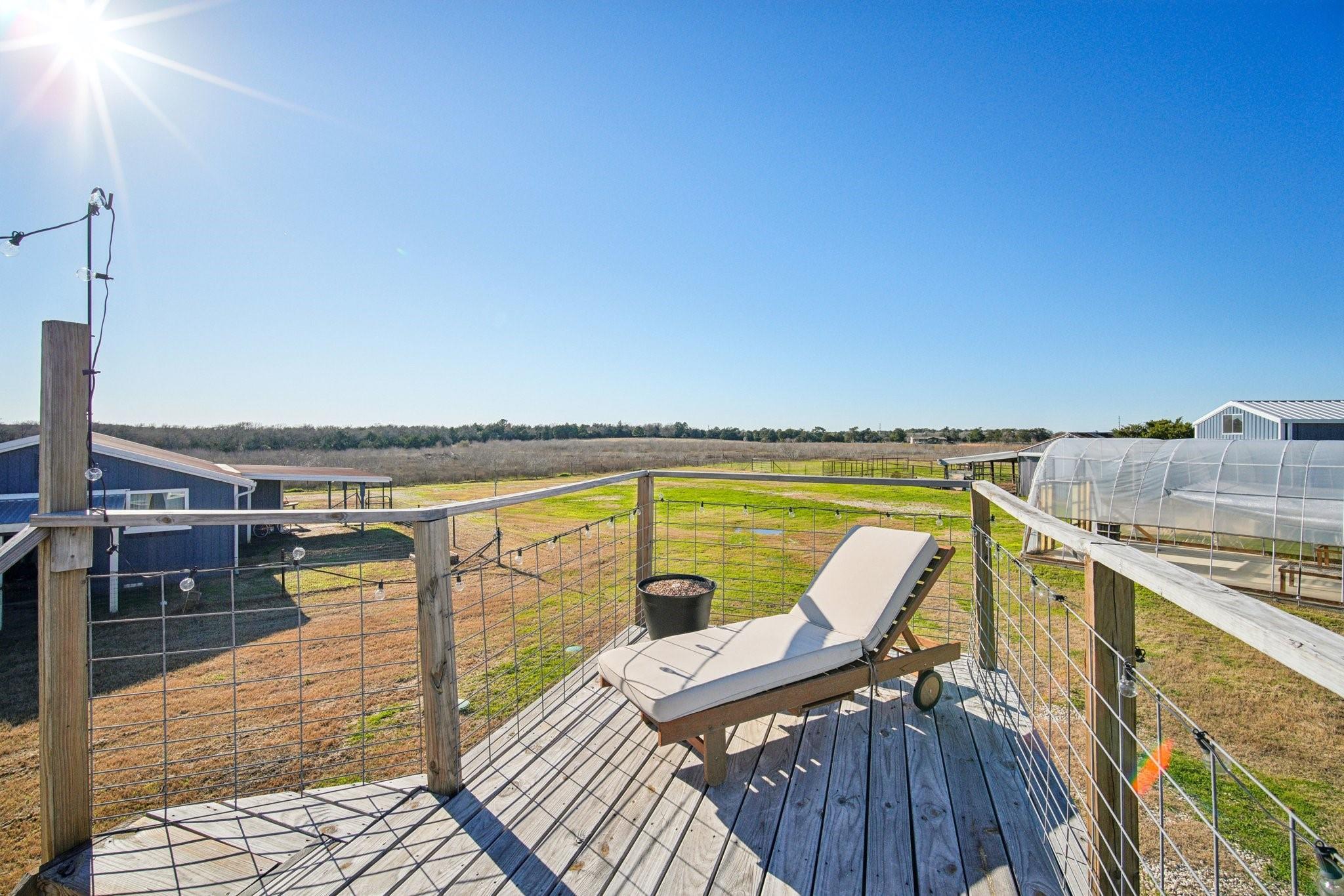 2200 Highway 21 E, Paige, TX 78659