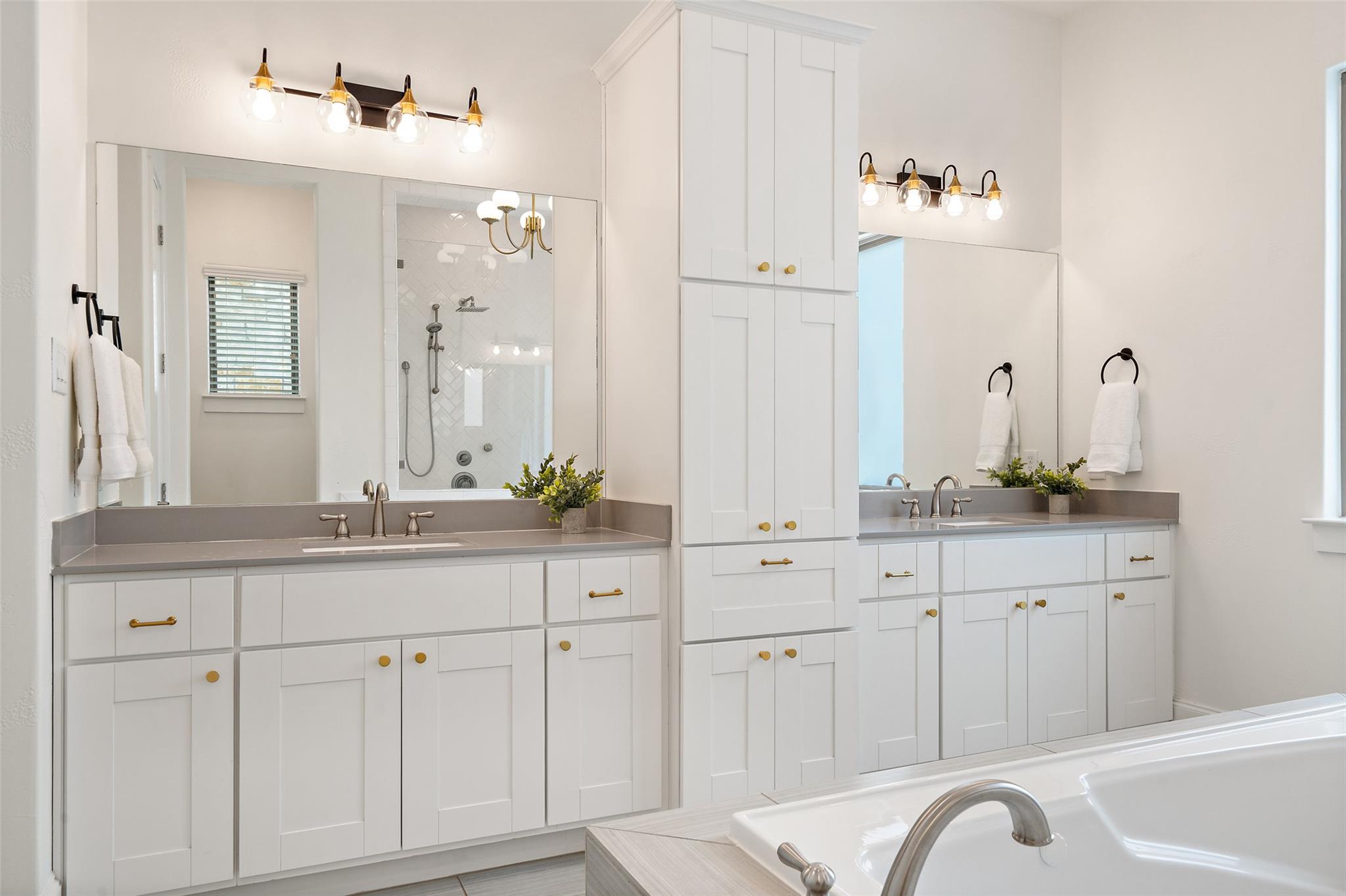 710 Crestone Stream Dr, Austin, TX 78738