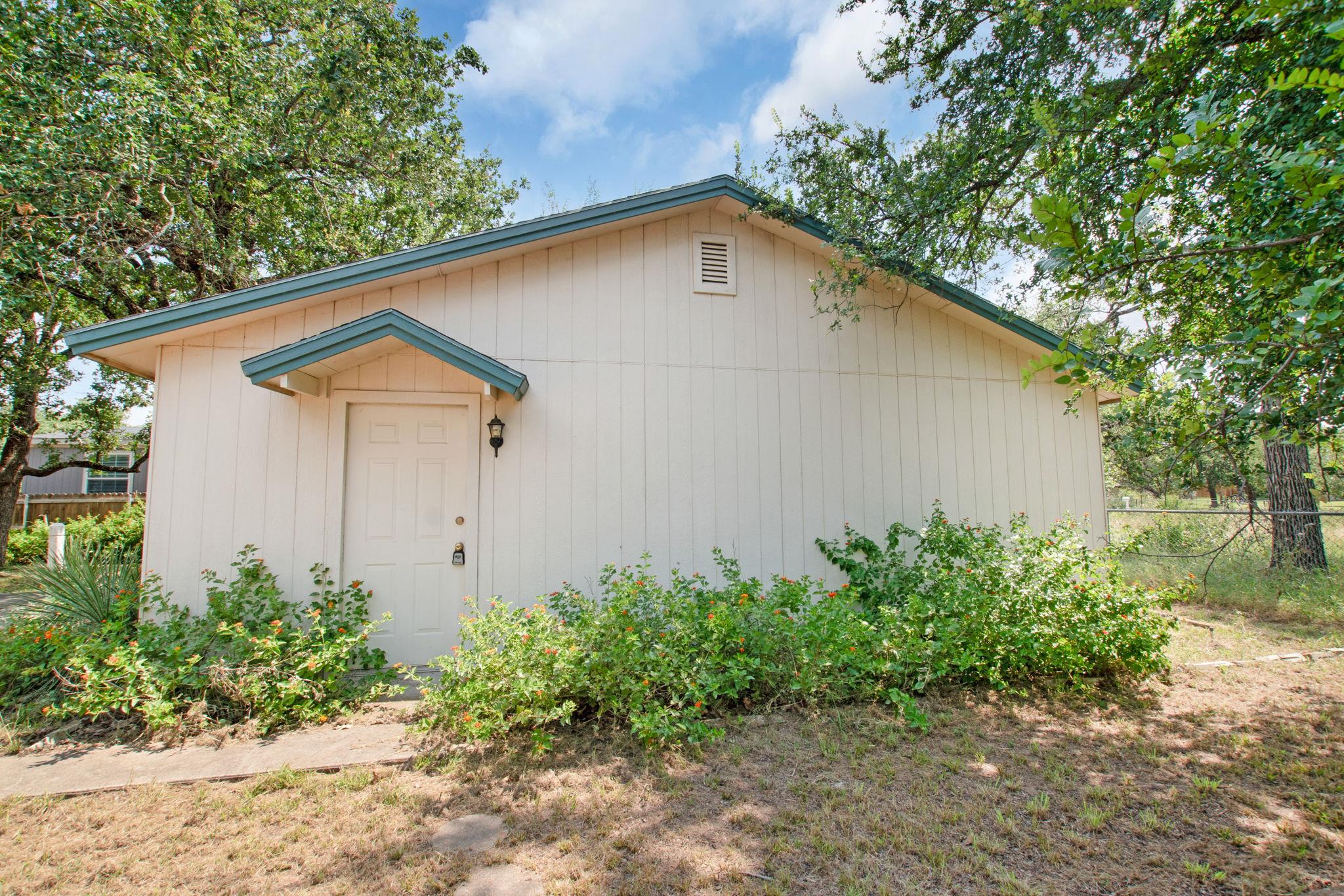 714 Pine Ln, Horseshoe Bay, TX 78657