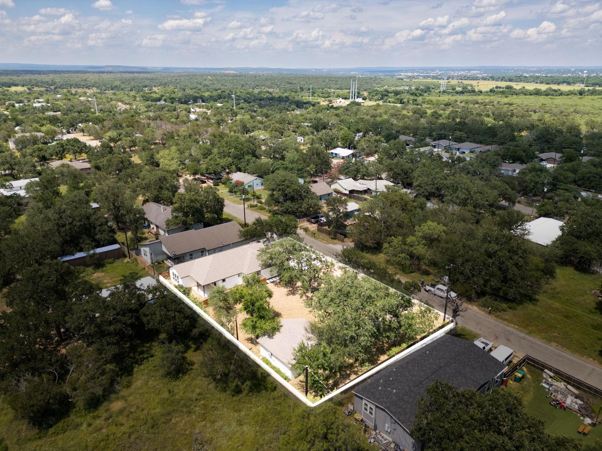 714 Pine Ln, Horseshoe Bay, TX 78657