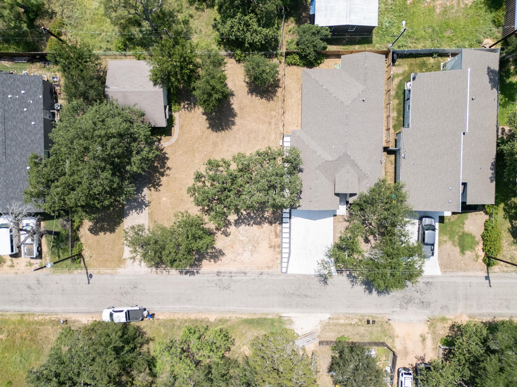 714 Pine Ln, Horseshoe Bay, TX 78657