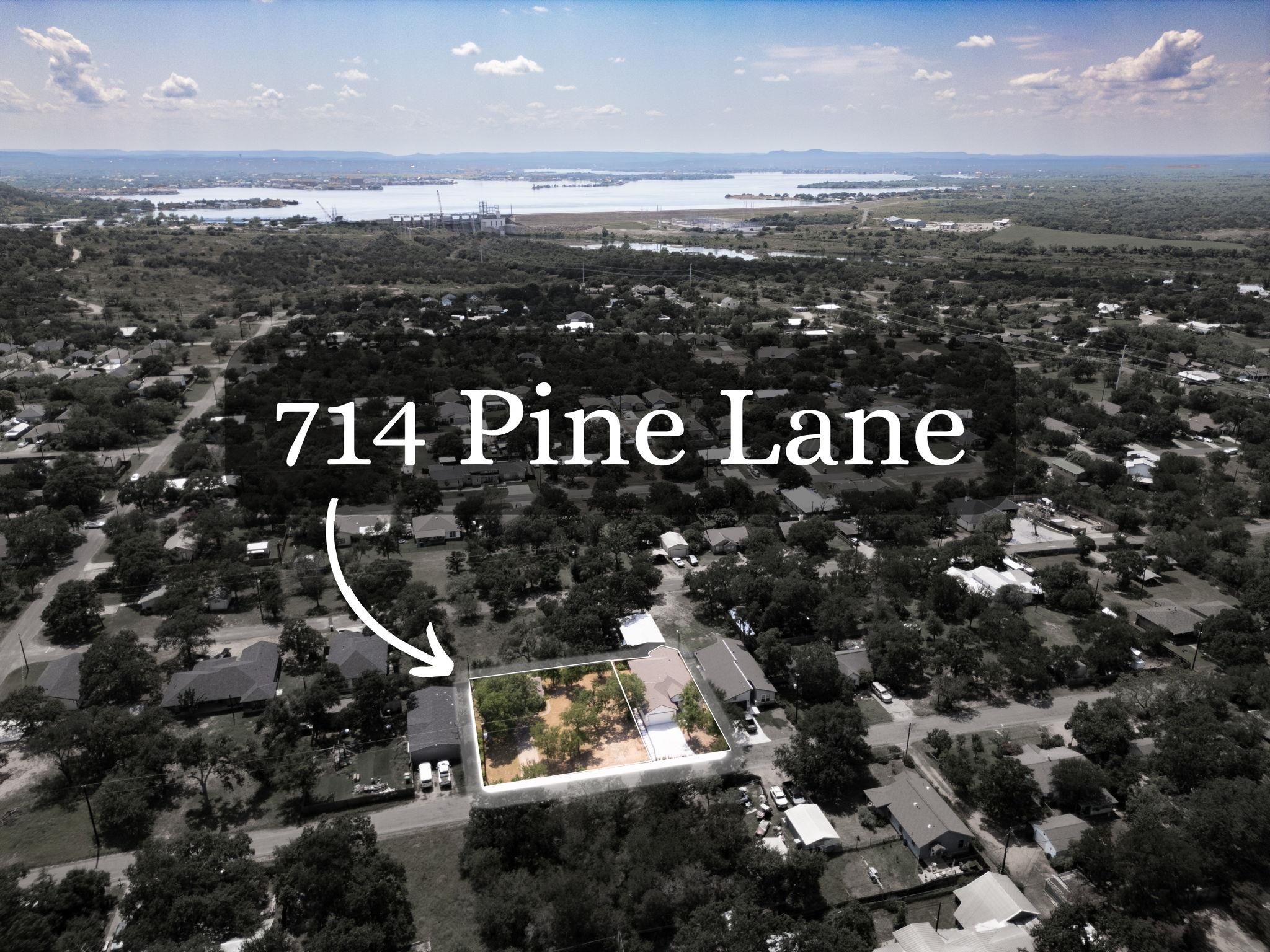 714 Pine Ln, Horseshoe Bay, TX 78657