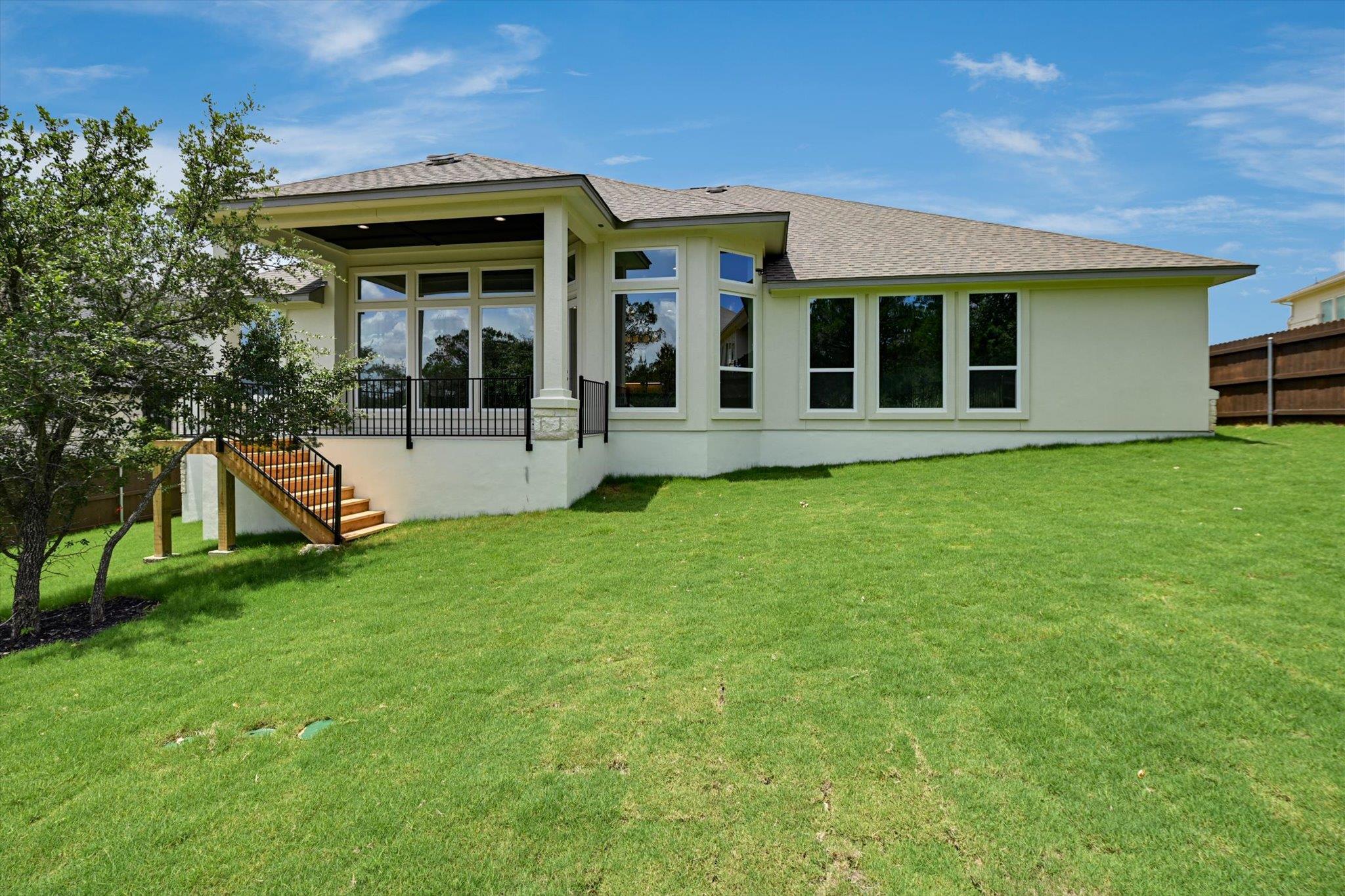 1221 Stormy Dr, Georgetown, TX 78633