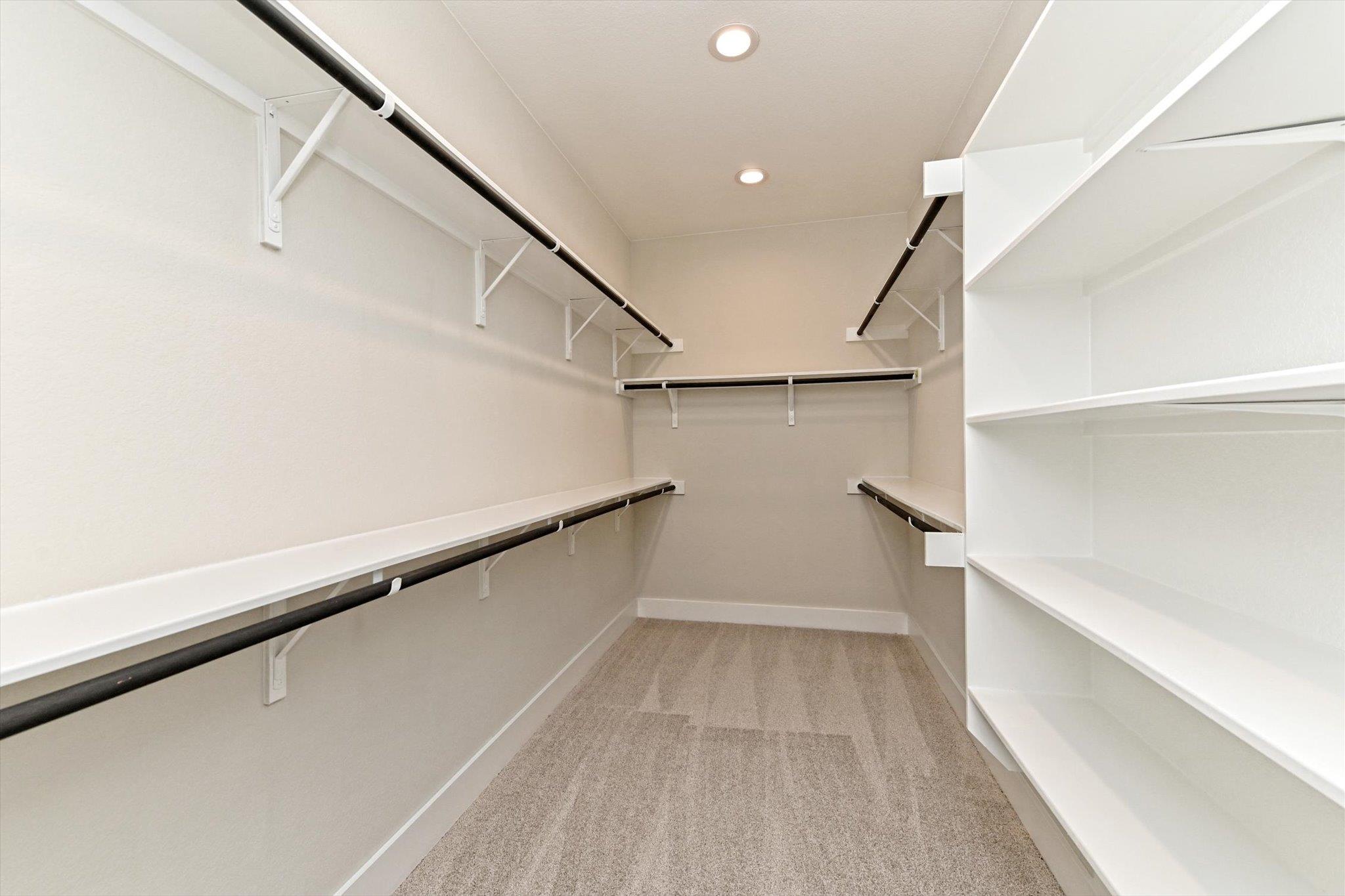 1221 Stormy Dr, Georgetown, TX 78633