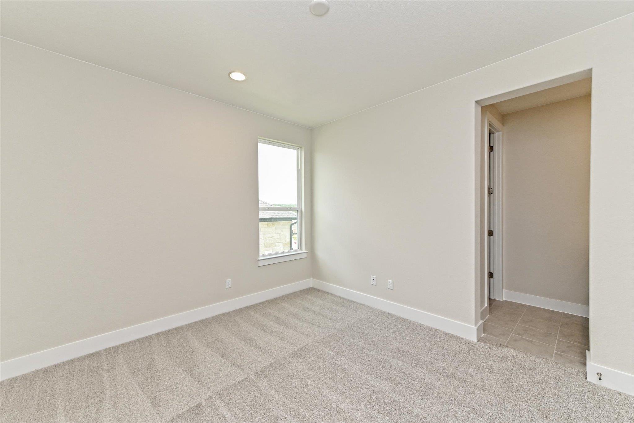 1221 Stormy Dr, Georgetown, TX 78633