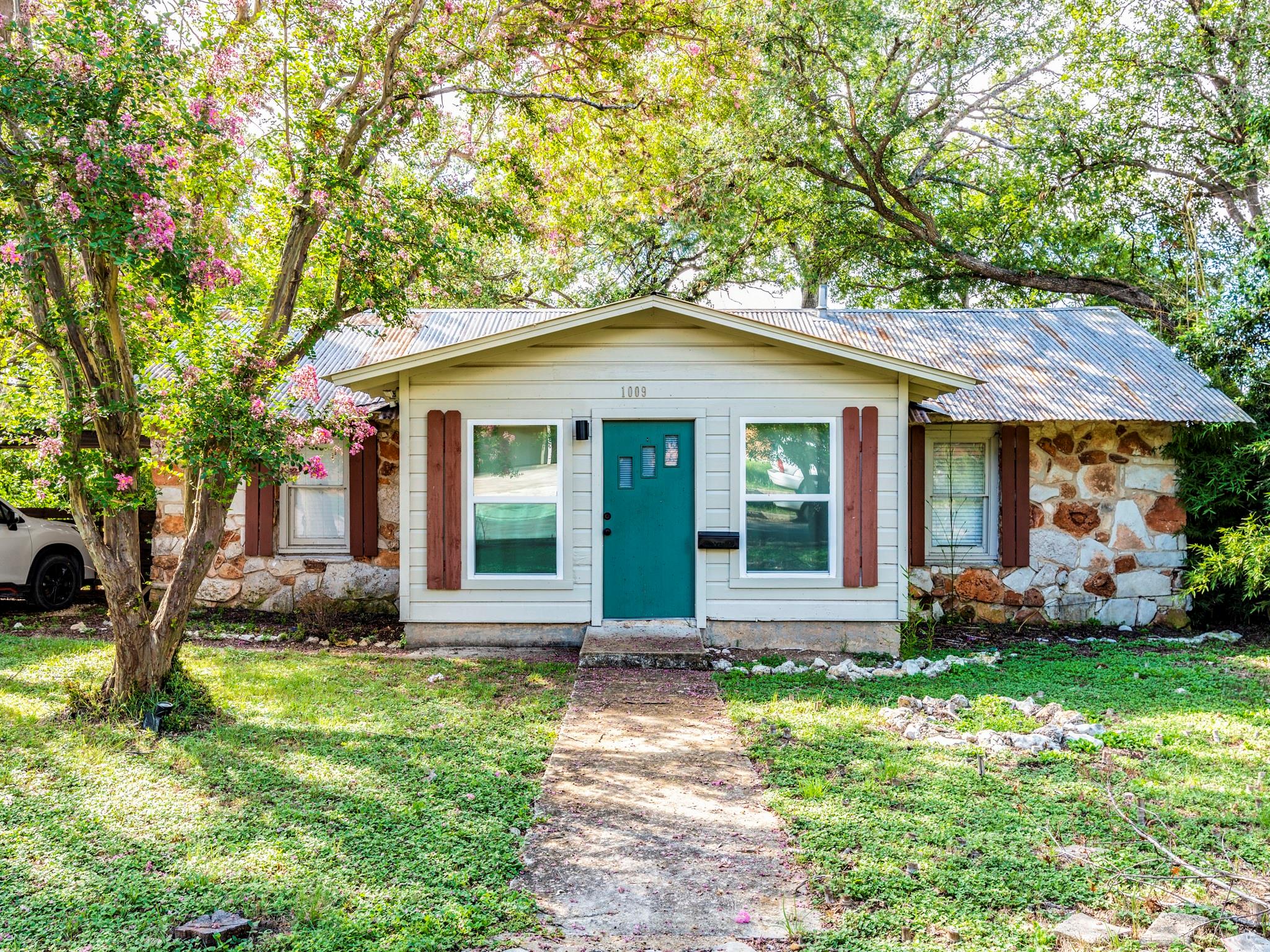 1000 Advance St, San Marcos, TX 78666