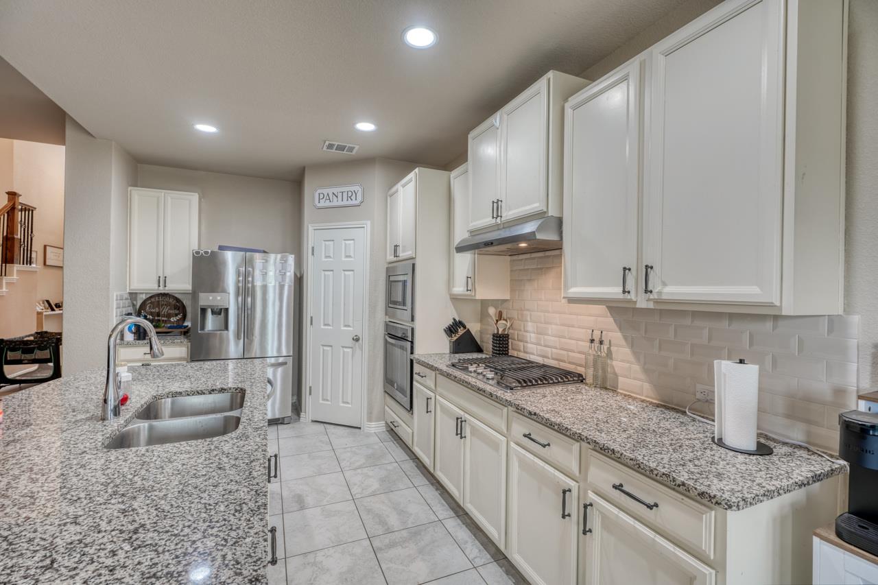 5917 Moriano Cv, Round Rock, TX 78665