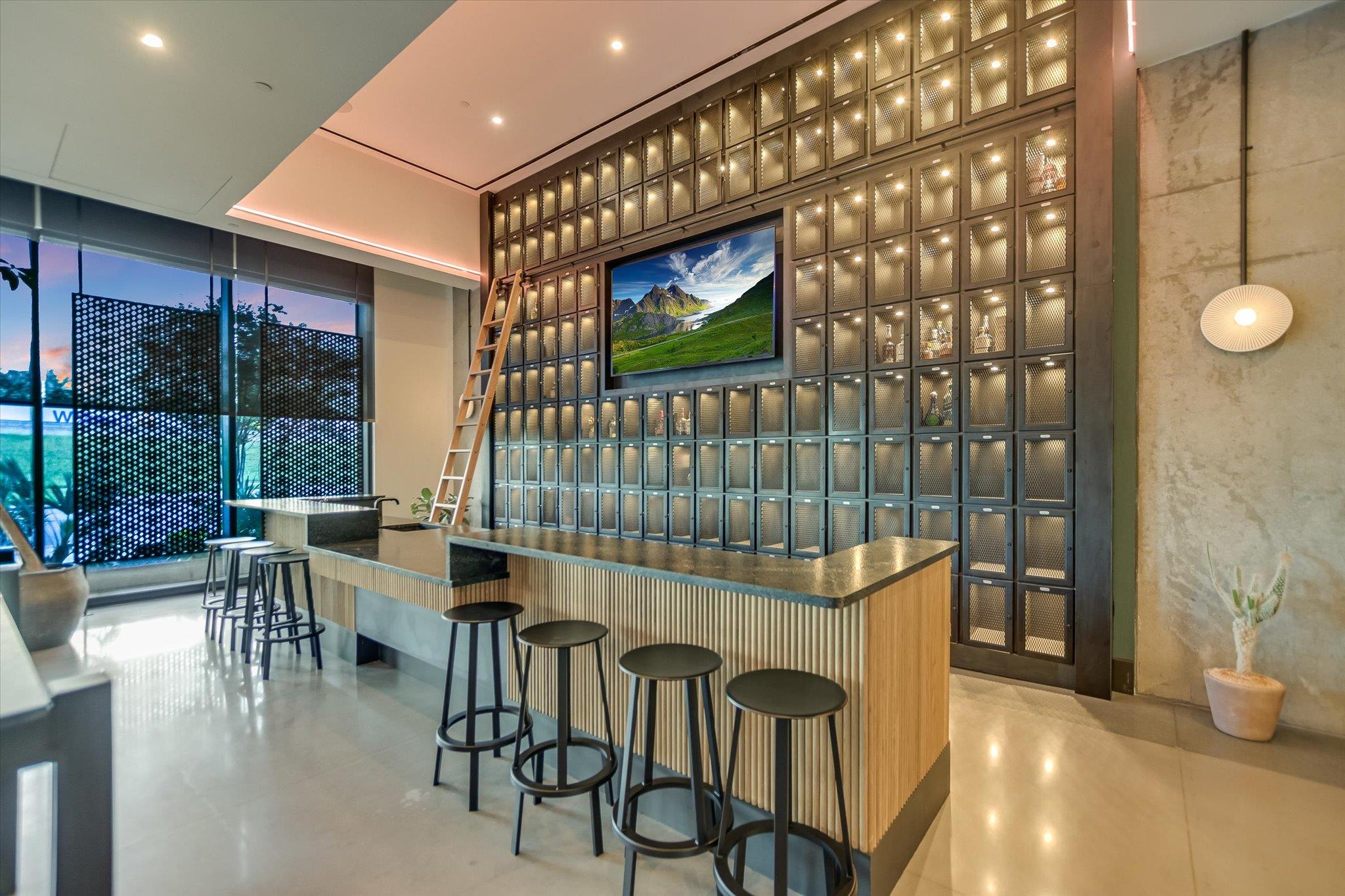 84 East Ave # 3909, Austin, TX 78701