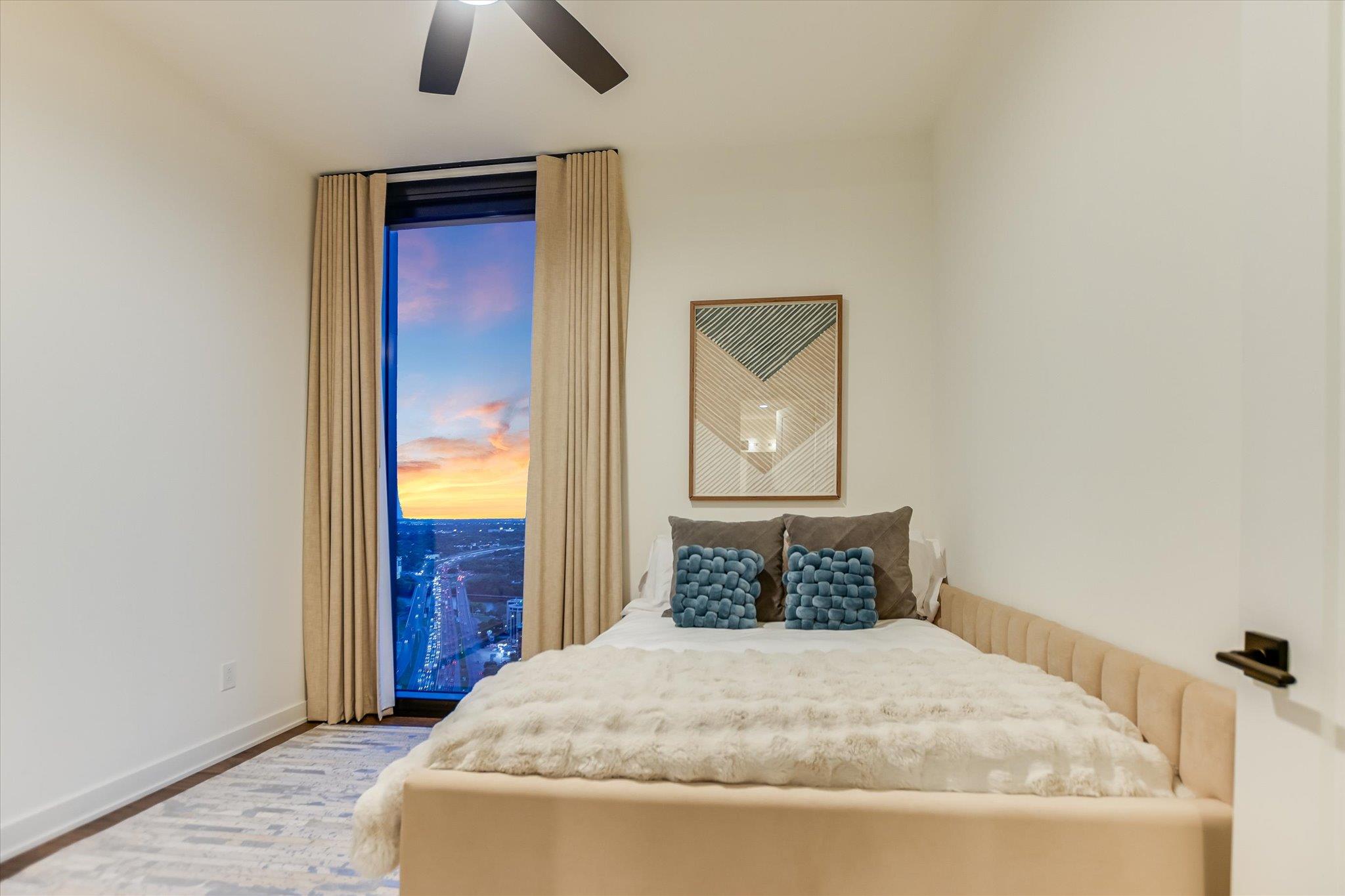 84 East Ave # 3909, Austin, TX 78701