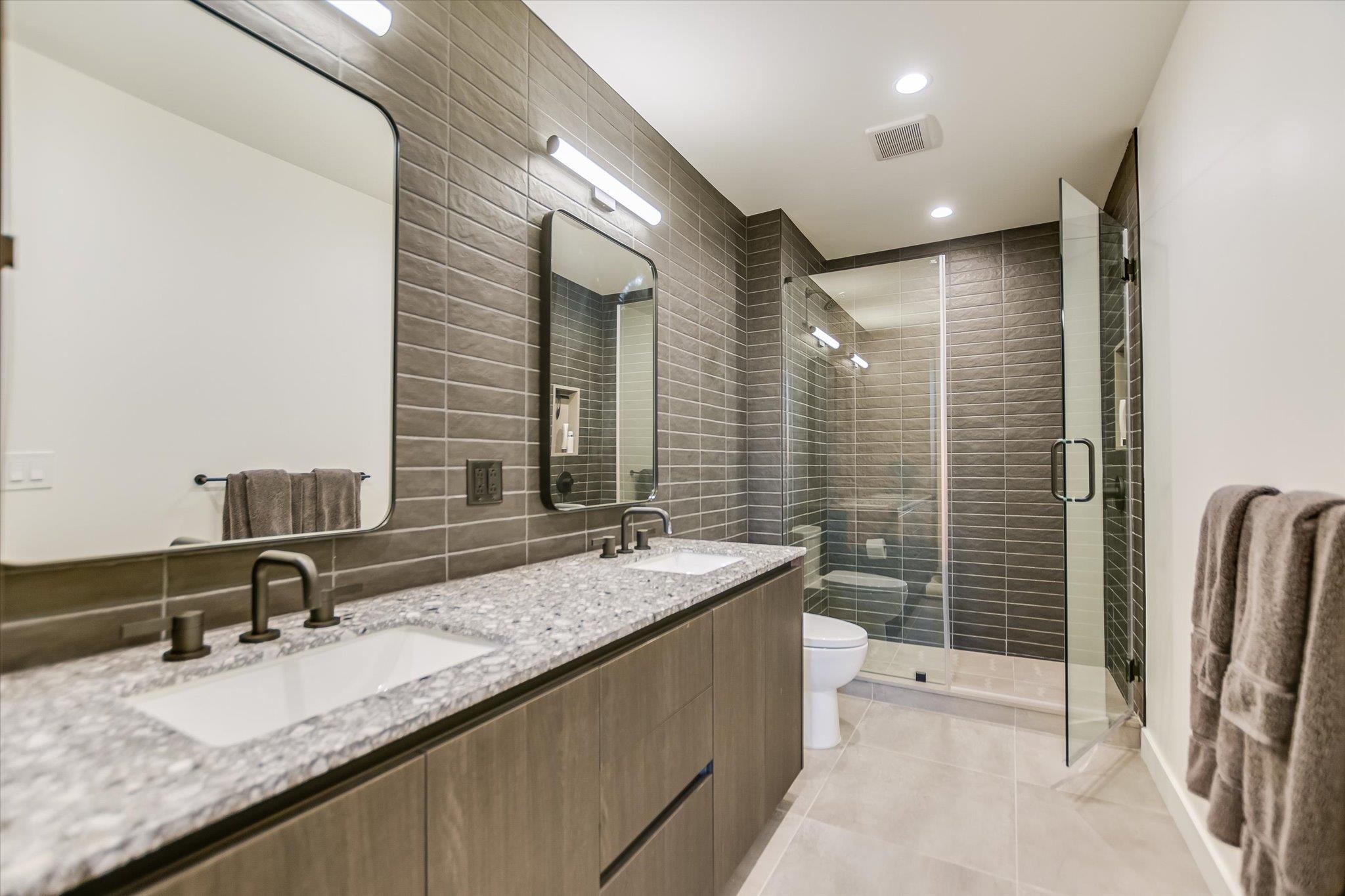 84 East Ave # 3909, Austin, TX 78701