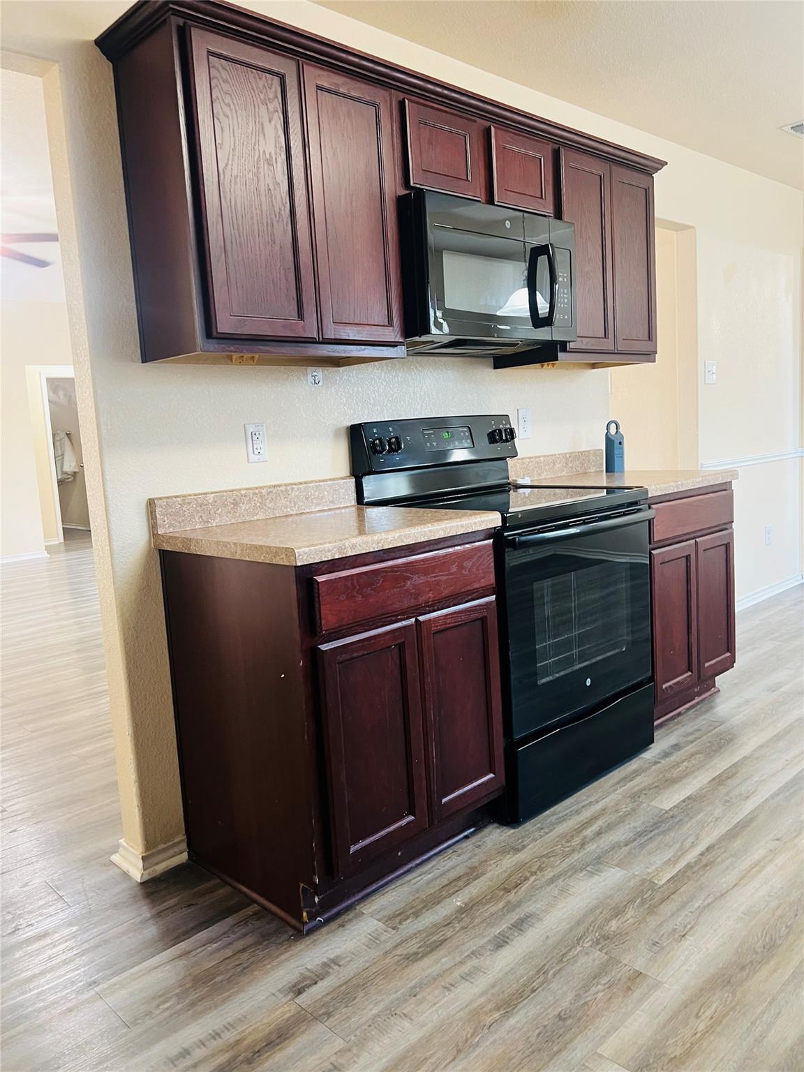 1035 Hamilton Ln, Belton, TX 76513