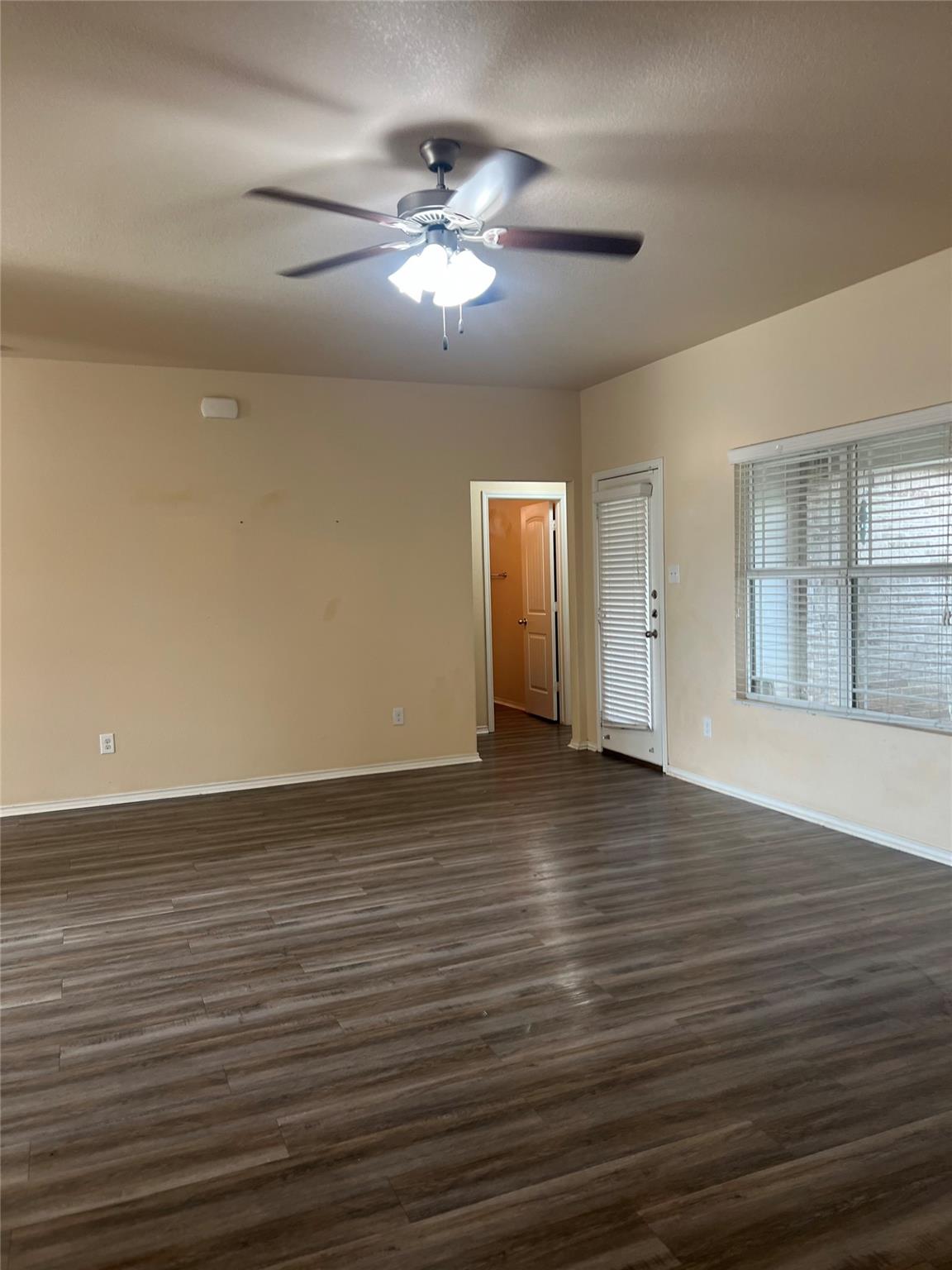 1035 Hamilton Ln, Belton, TX 76513