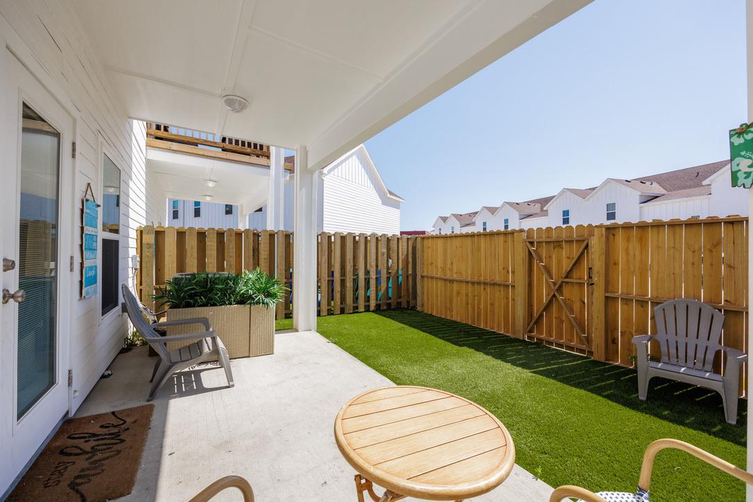 15009 Boca Grandi Dr, Corpus Christi, TX 78418