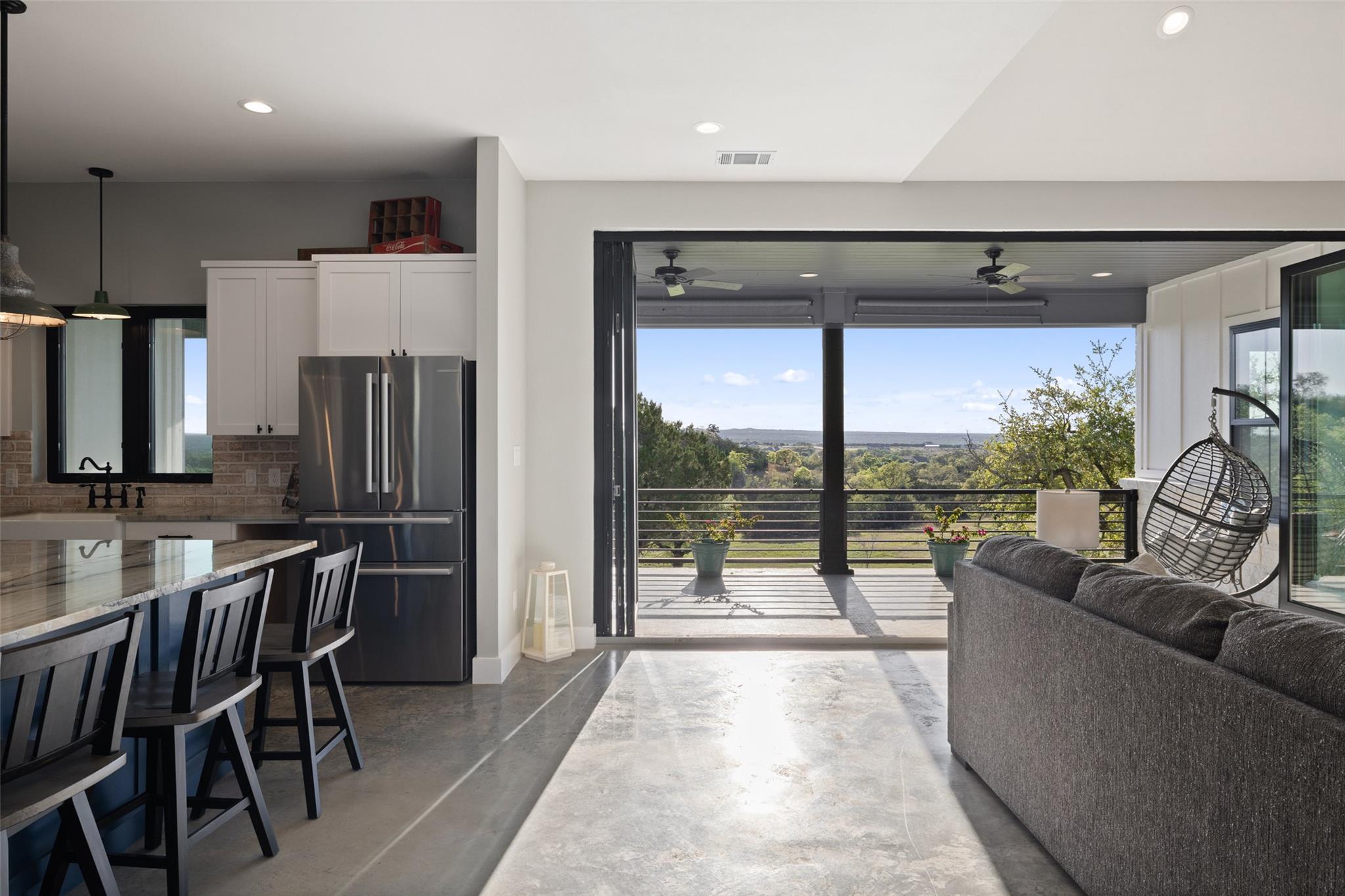 468 Cedar Mountain Dr, Marble Falls, TX 78654