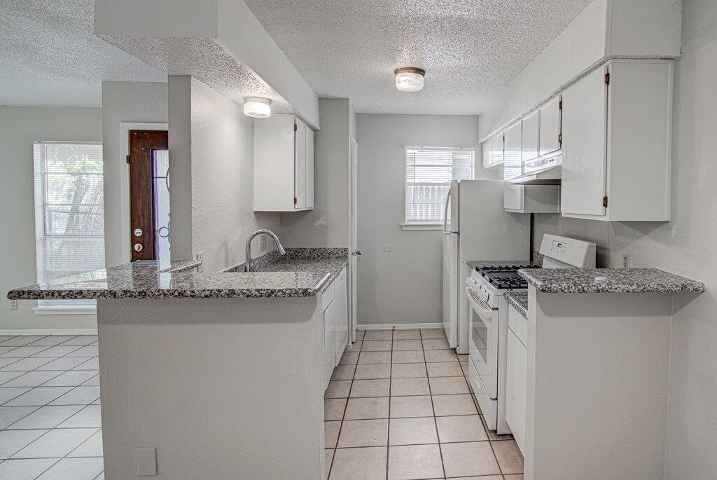 819 Sirocco Dr # B, Austin, TX 78745