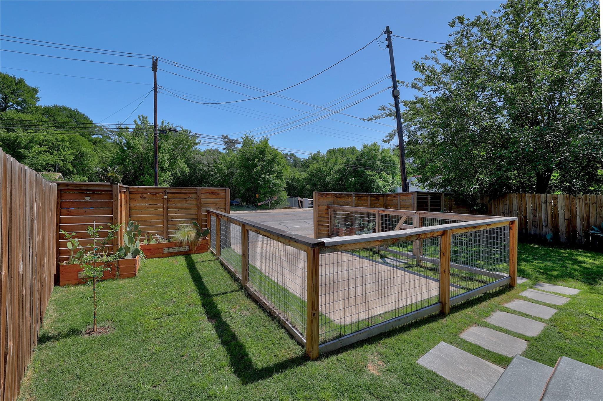 1616 Webberville Rd # A, Austin, TX 78721