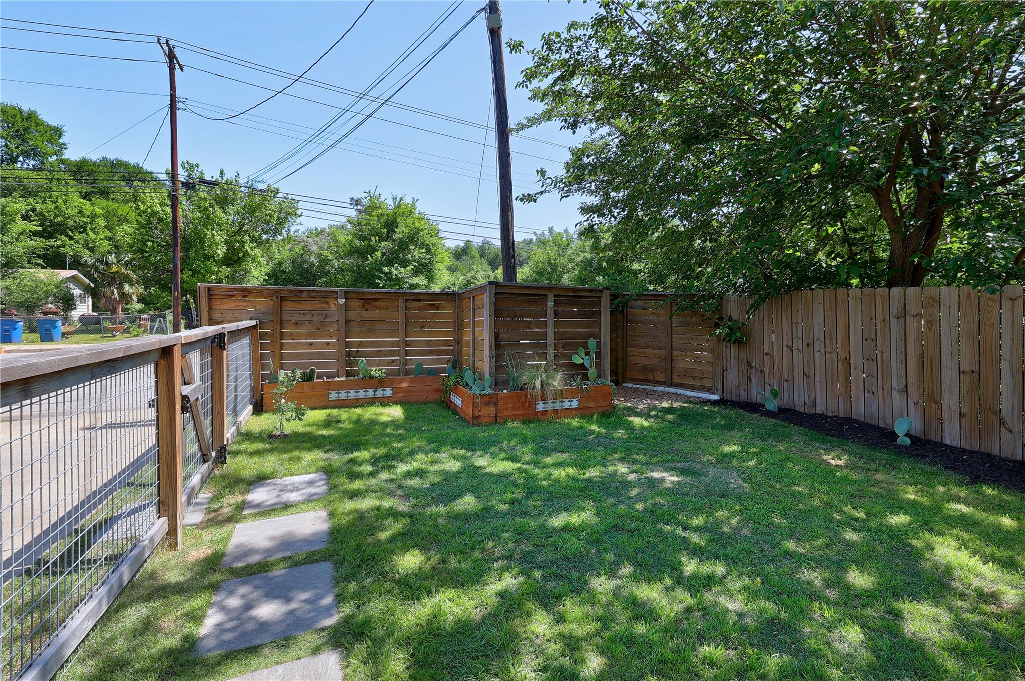 1616 Webberville Rd # A, Austin, TX 78721