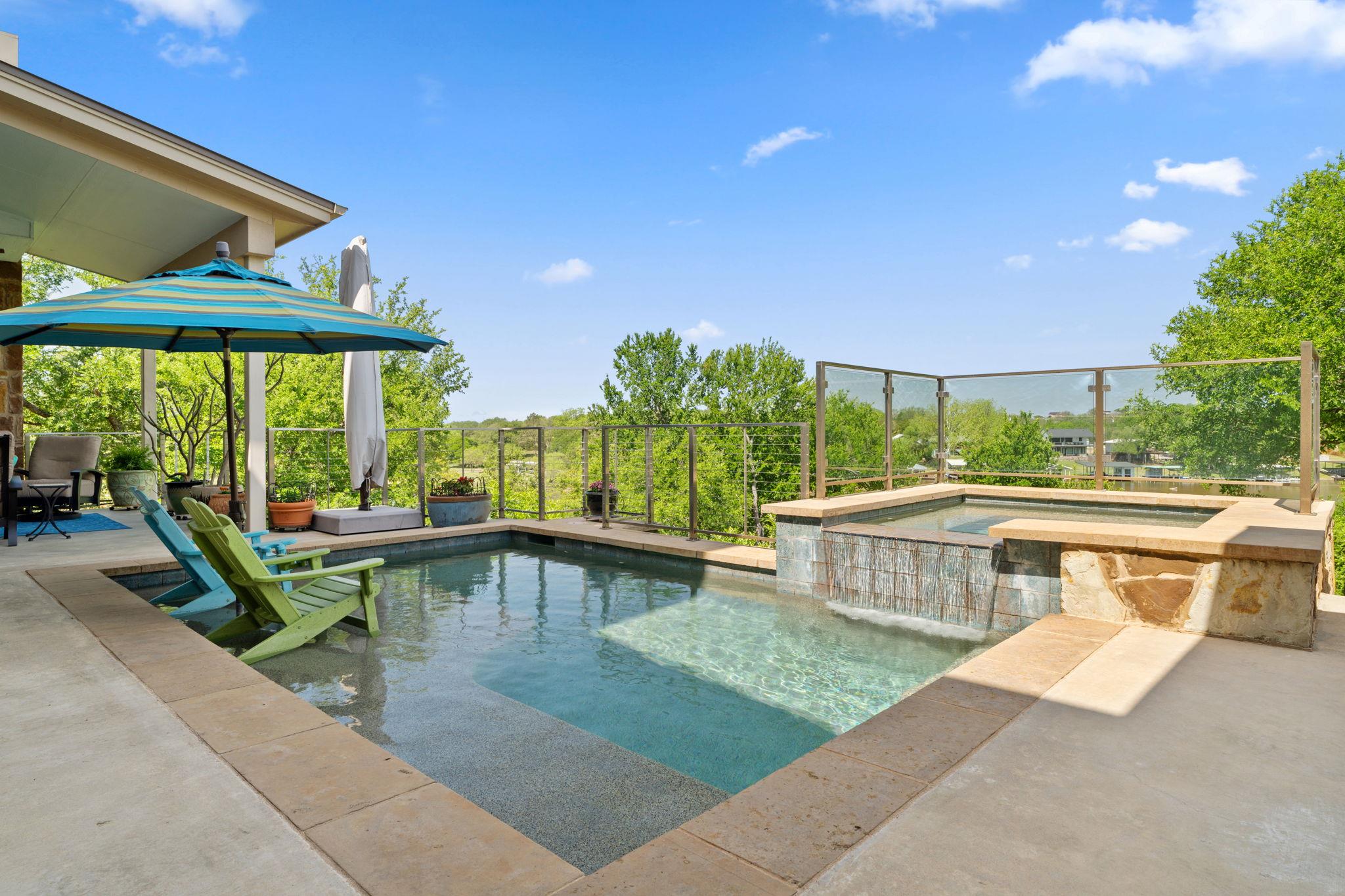 132 Rock N Robyn Trl, Horseshoe Bay, TX 78657