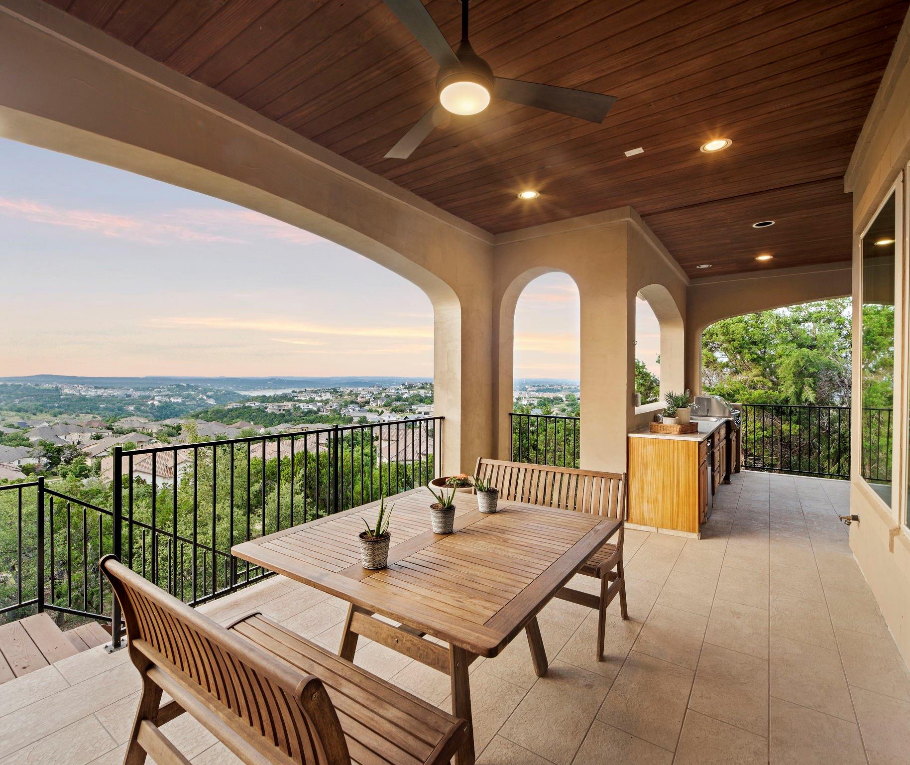 210 MAJESTIC ARROYO Way, Austin, TX 78738