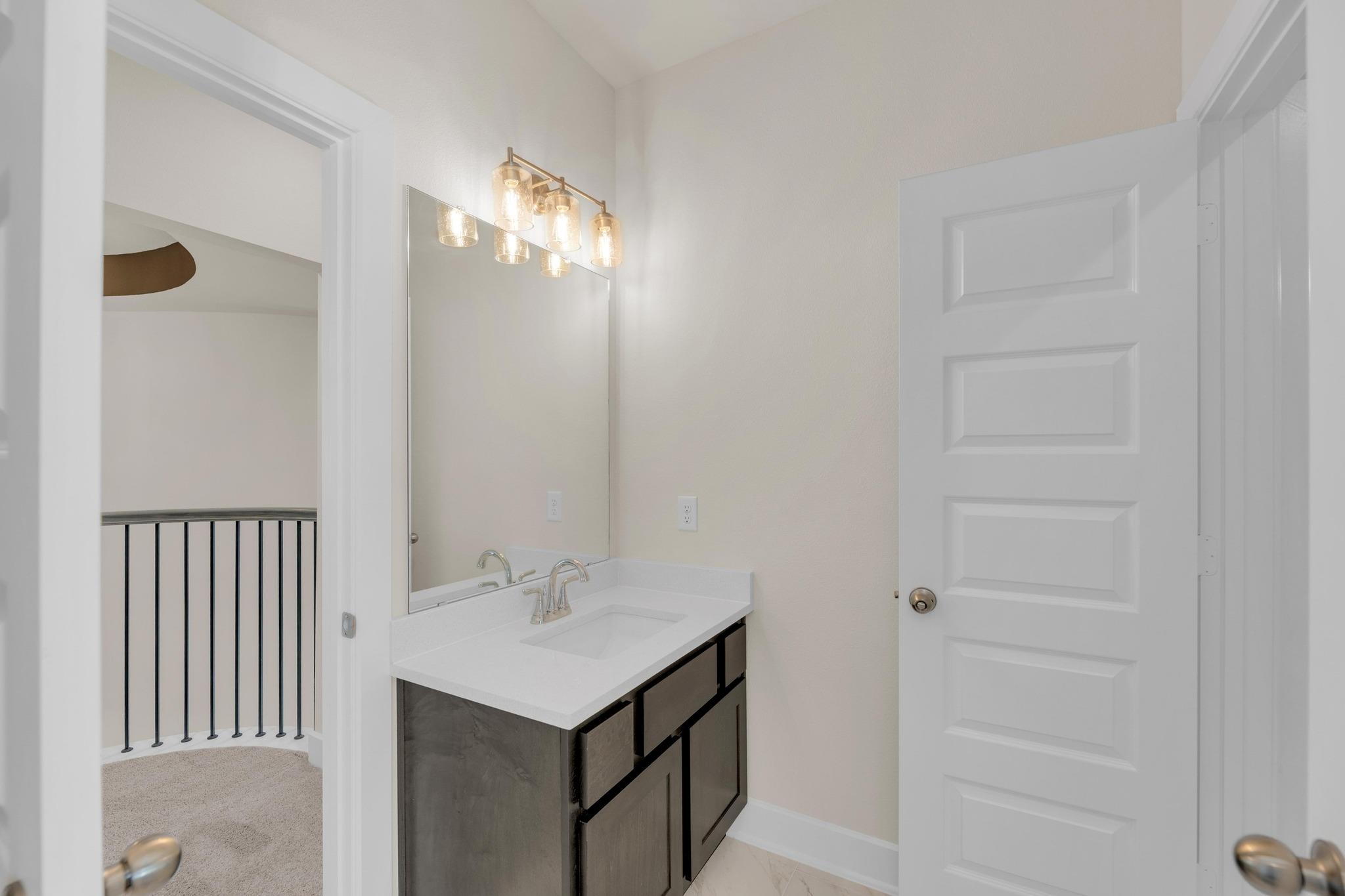 130 Montecilo Dr, Liberty Hill, TX 78642