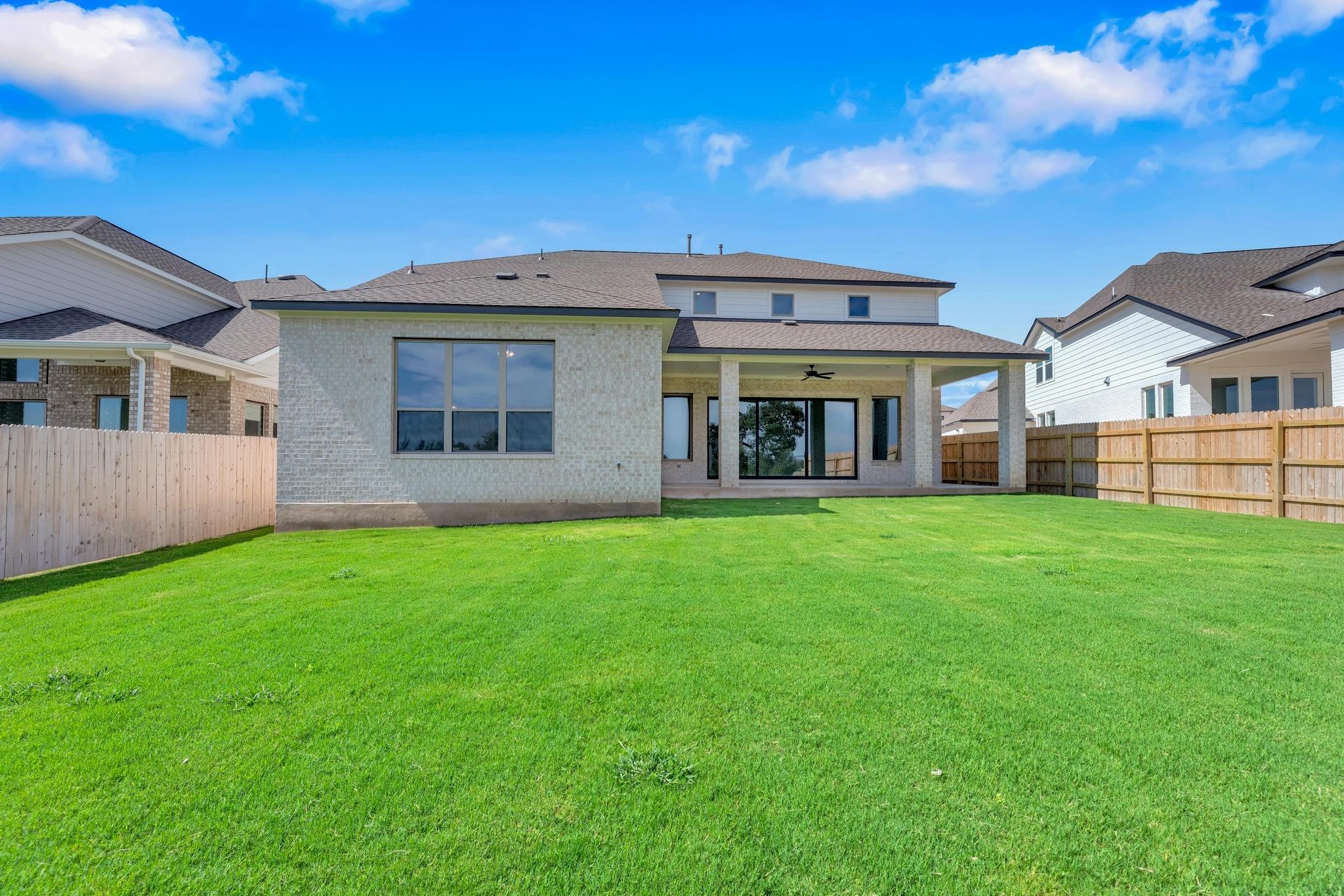 130 Montecilo Dr, Liberty Hill, TX 78642