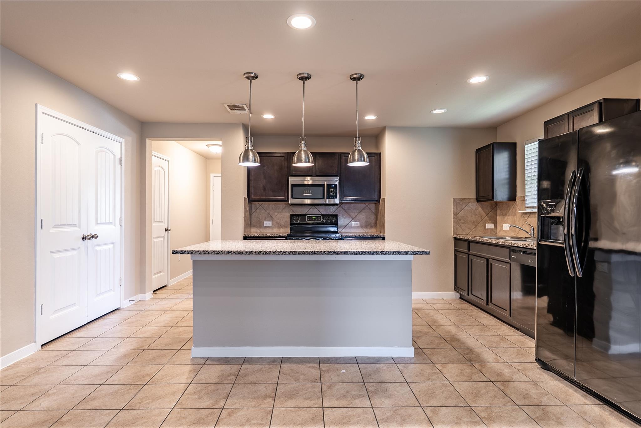 5909 Montrelia Dr, Austin, TX 78724