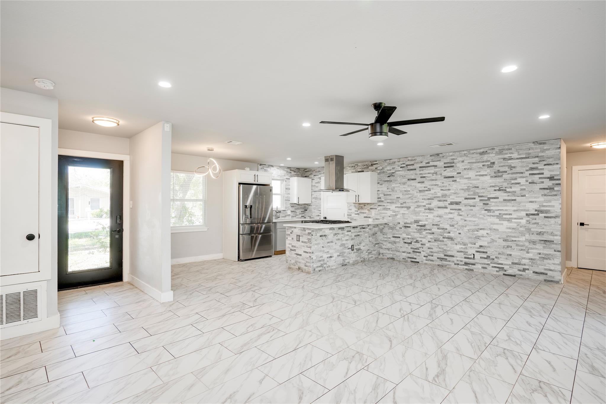 10805 Plains Trl, Austin, TX 78758