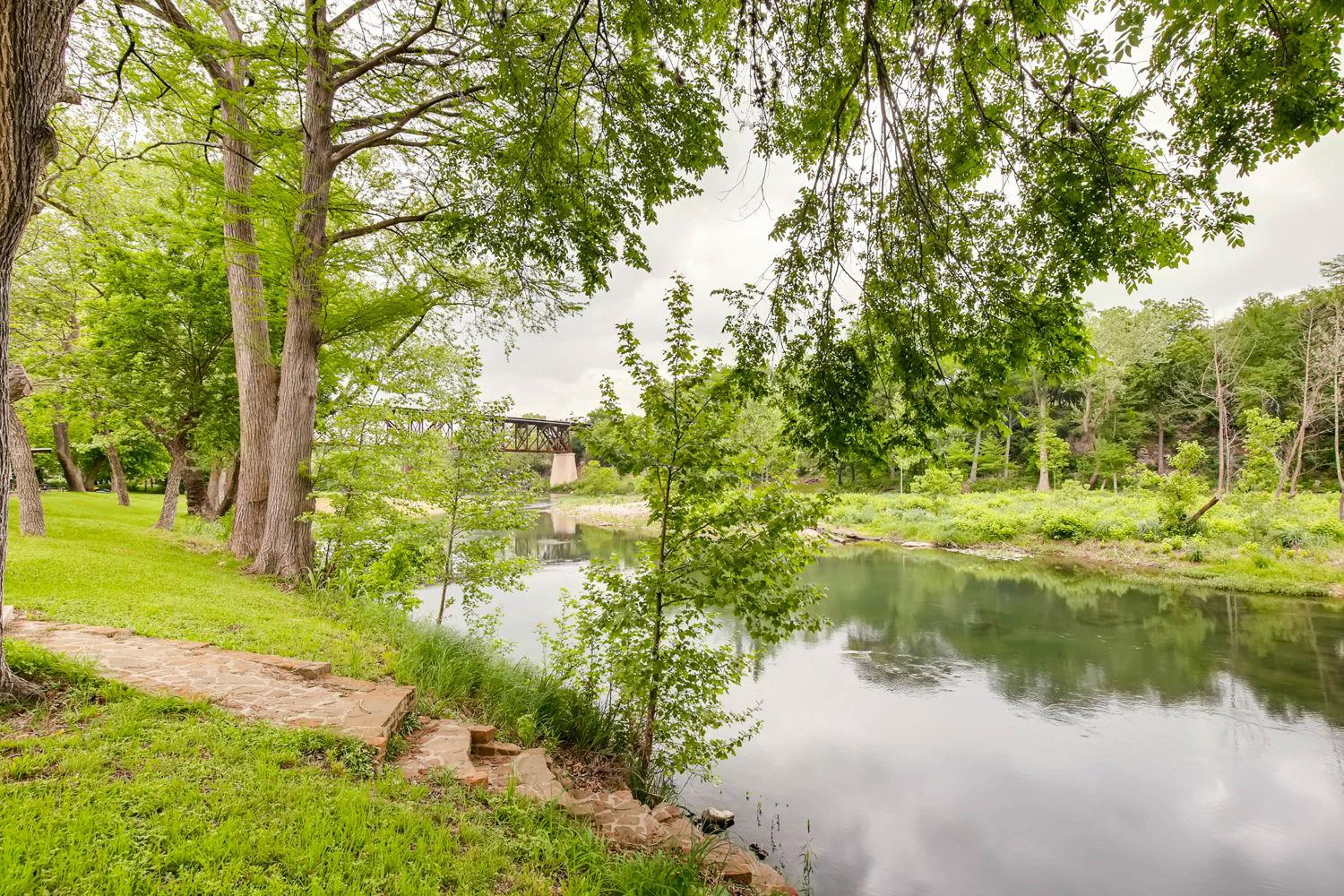 1390 Ervendberg, New Braunfels, TX 78130