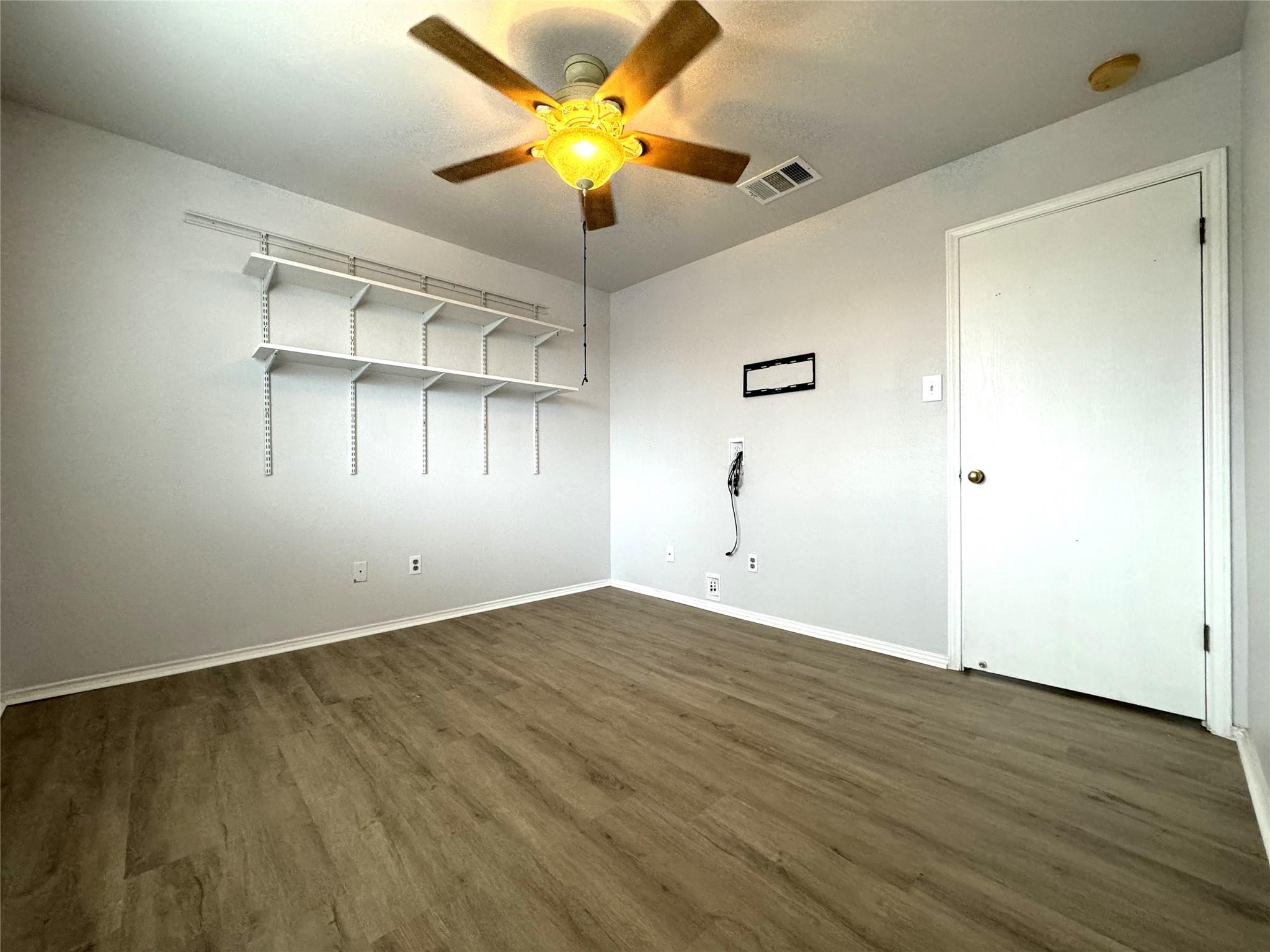 204 Peaceful Haven Way, Hutto, TX 78634
