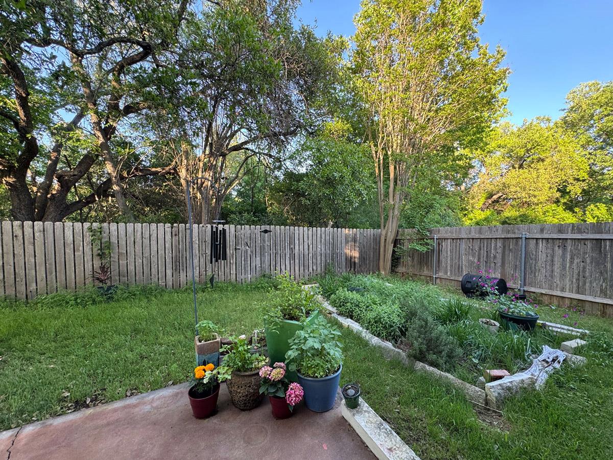 6036 Bel Fay Ln, Austin, TX 78749