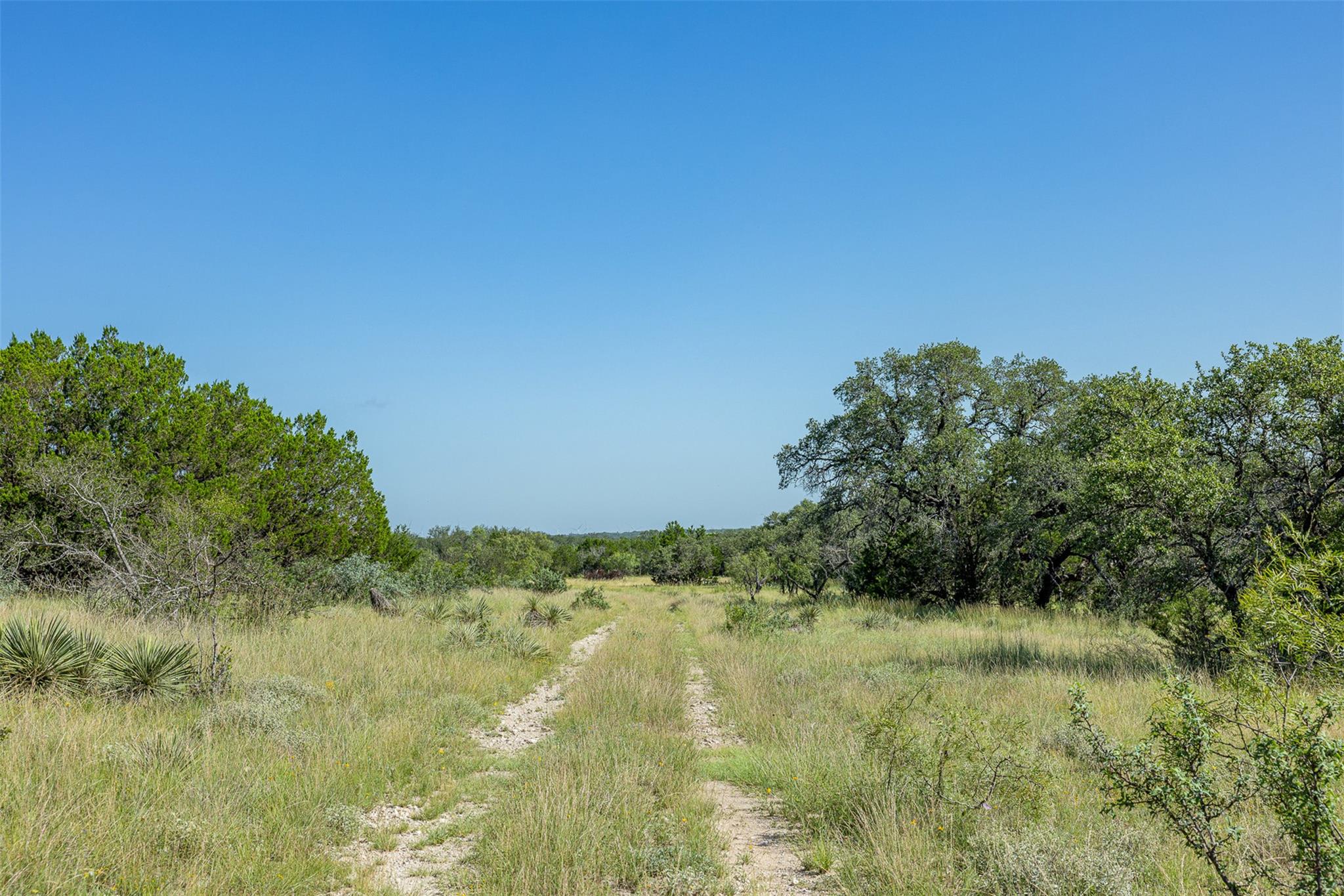 2050 W. 17th St, Brady, TX 76825