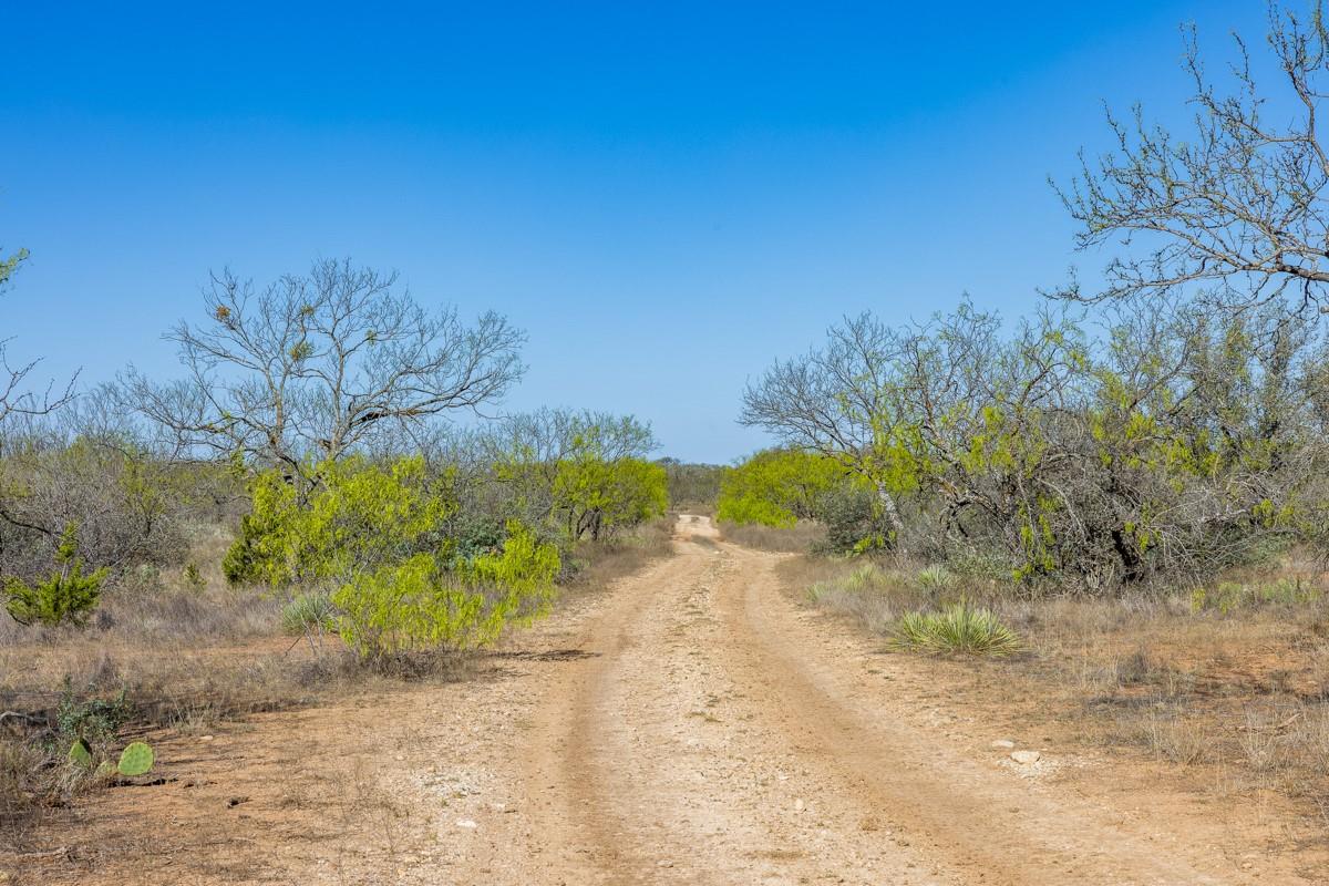 2050 W. 17th St, Brady, TX 76825