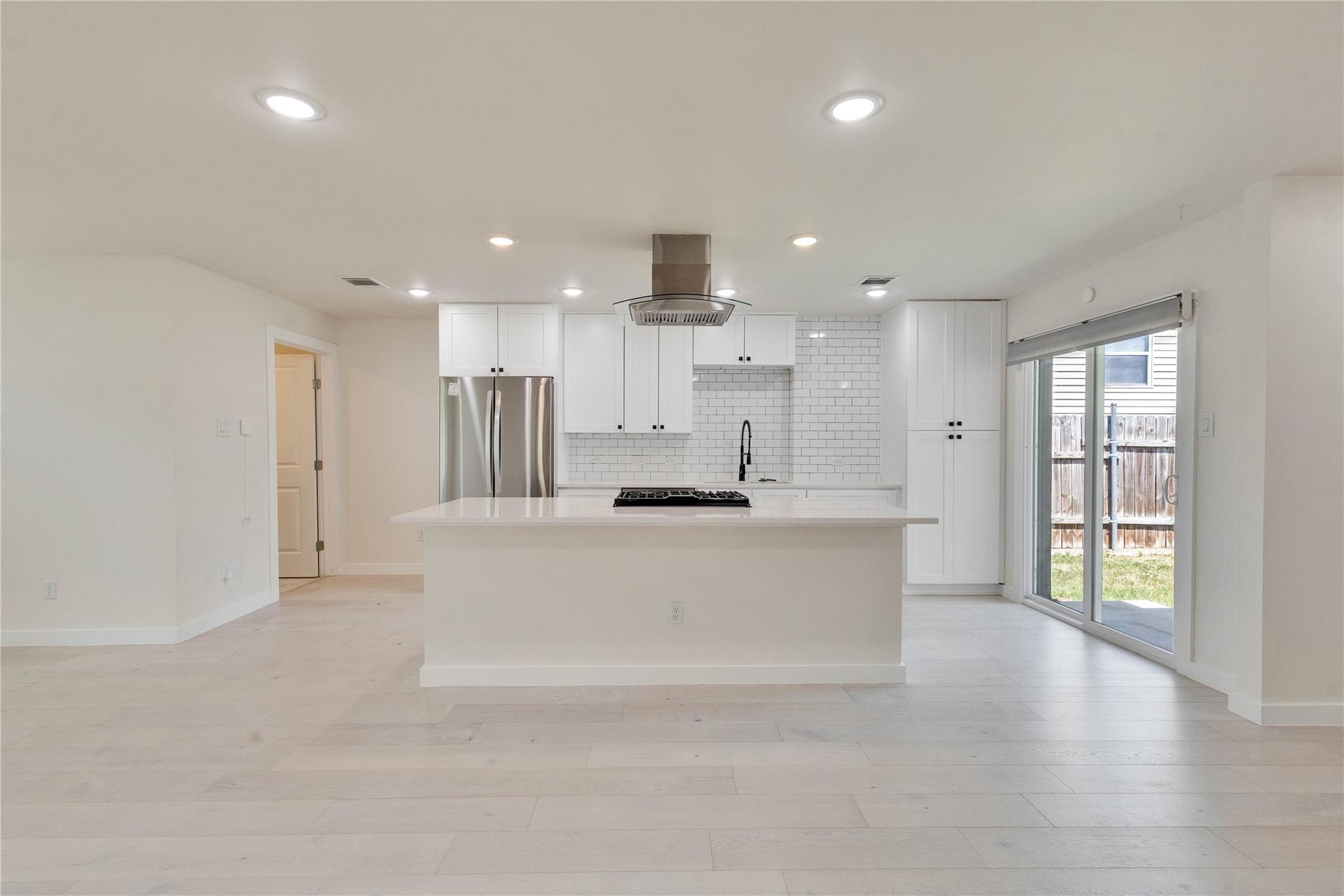 8503 Kromer St, Austin, TX 78757