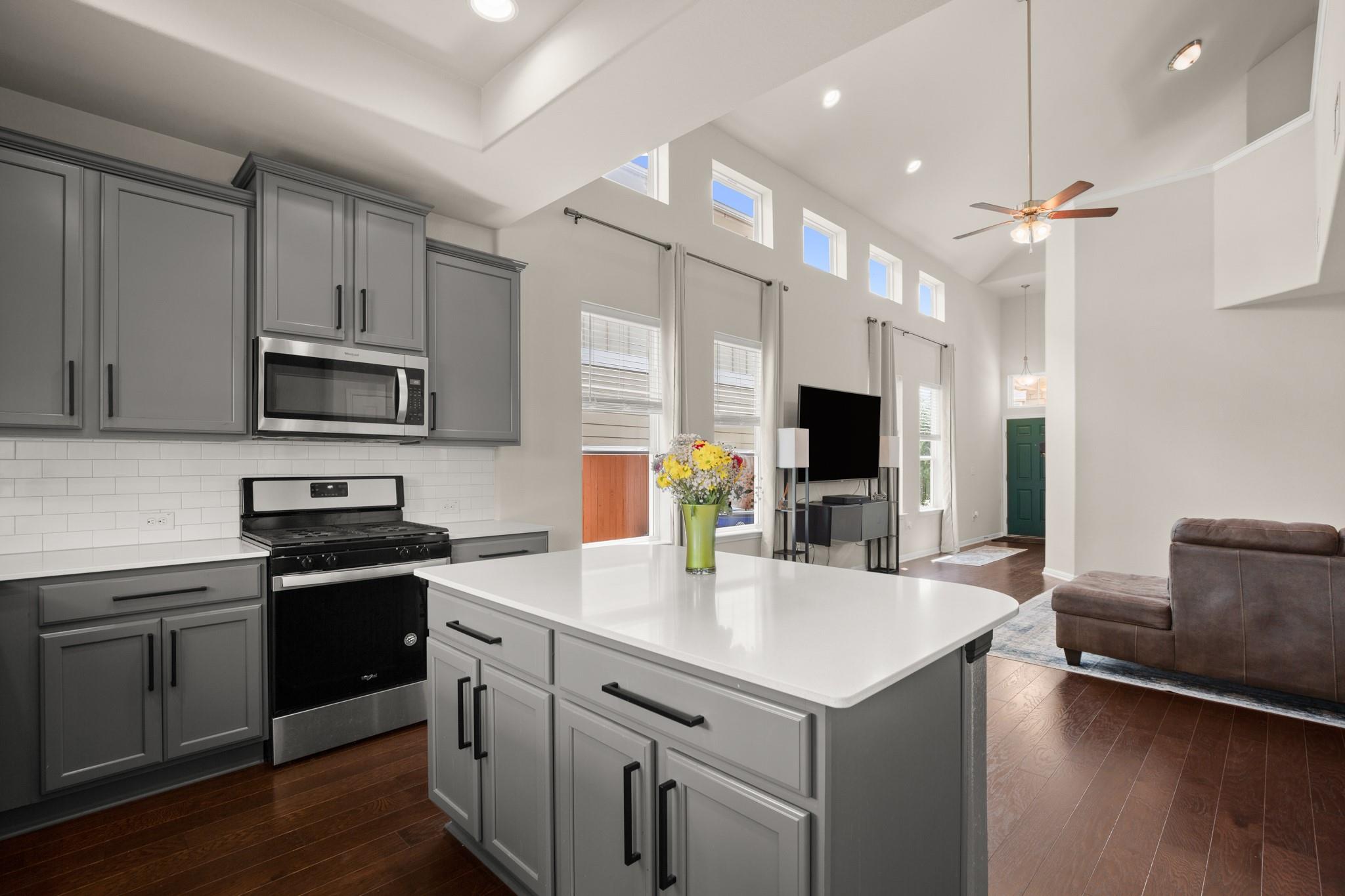 6406 Owl Creek Ln, Austin, TX 78747