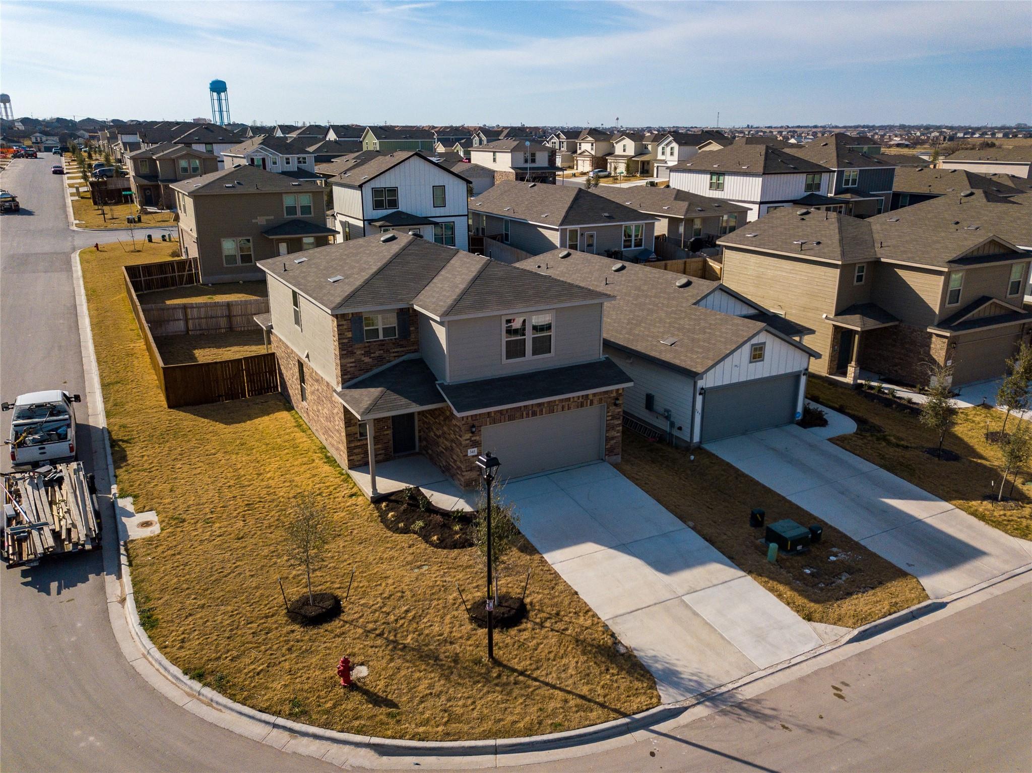 341 E Katie Elder Dr, Jarrell, TX 76537